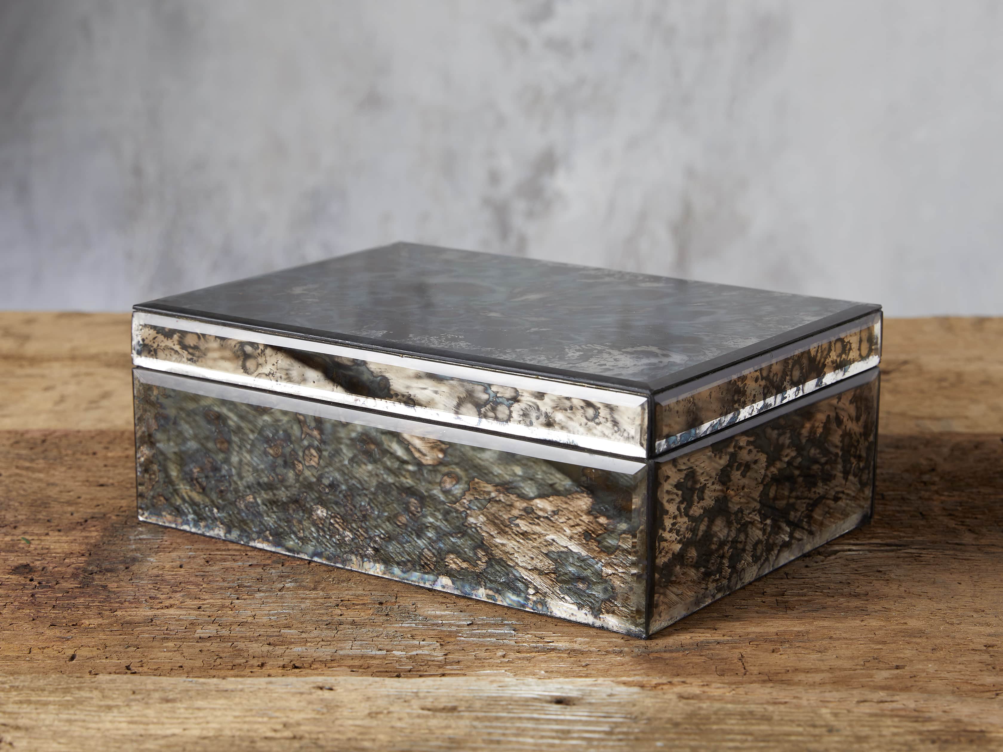 Vienne Jewelry Box, slide 1 of 3