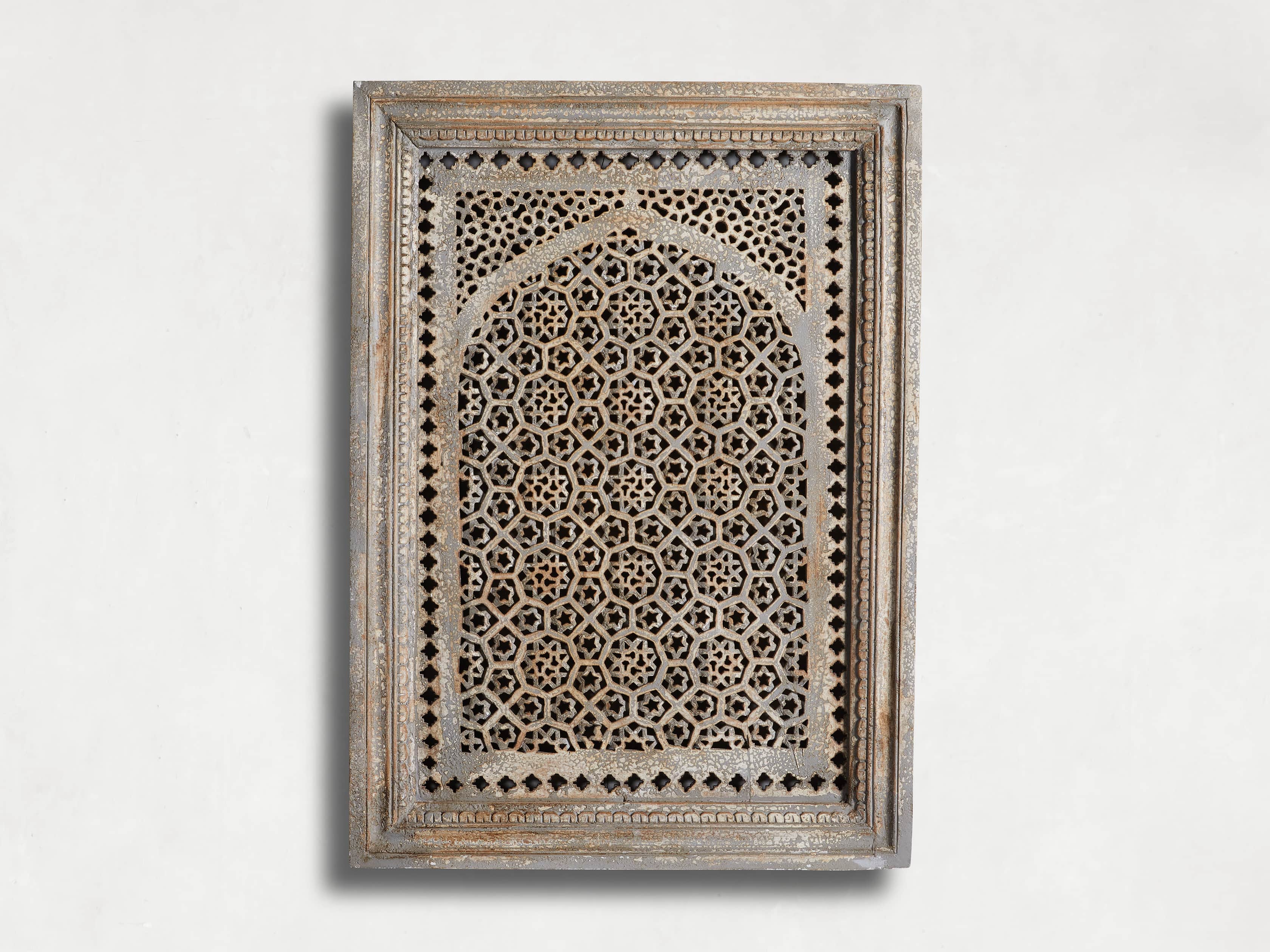 Uma Arch Panel, slide 4 of 6