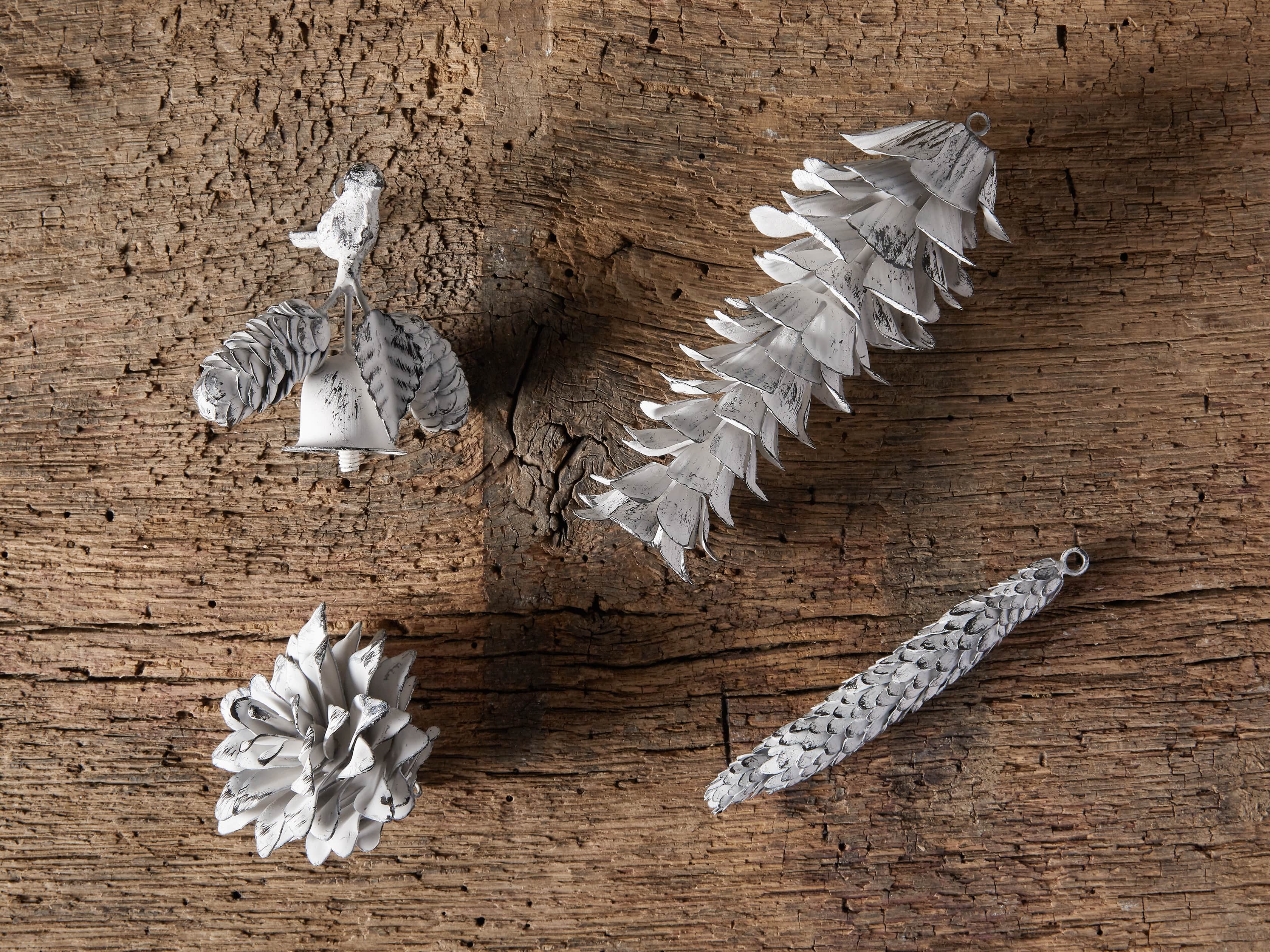 6.25" Pinecone Ornament set