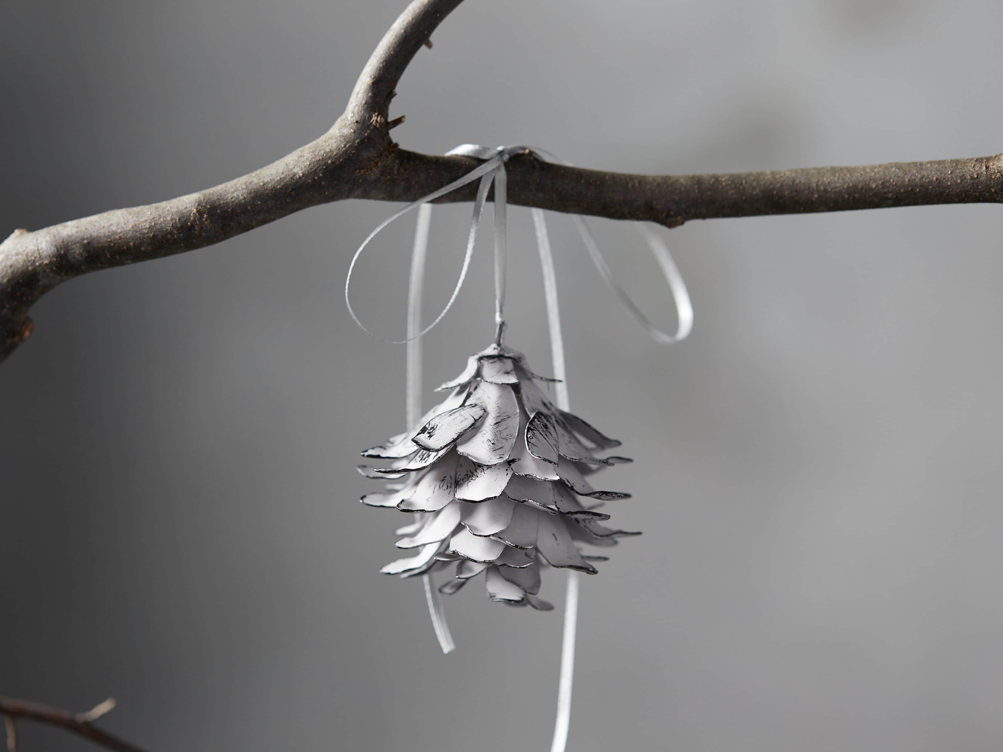 2" Pinecone Ornament set