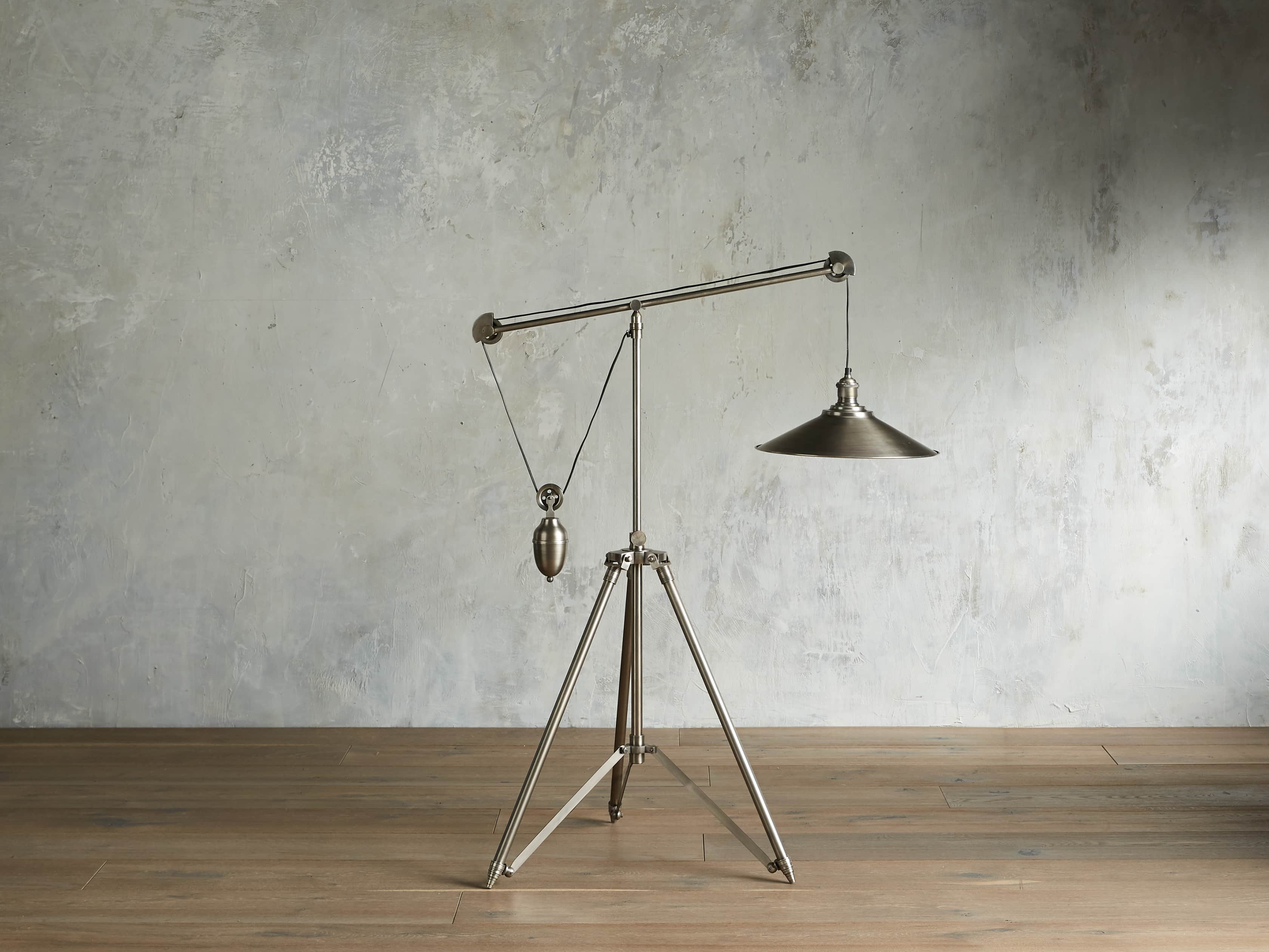 Mina Floor Lamp