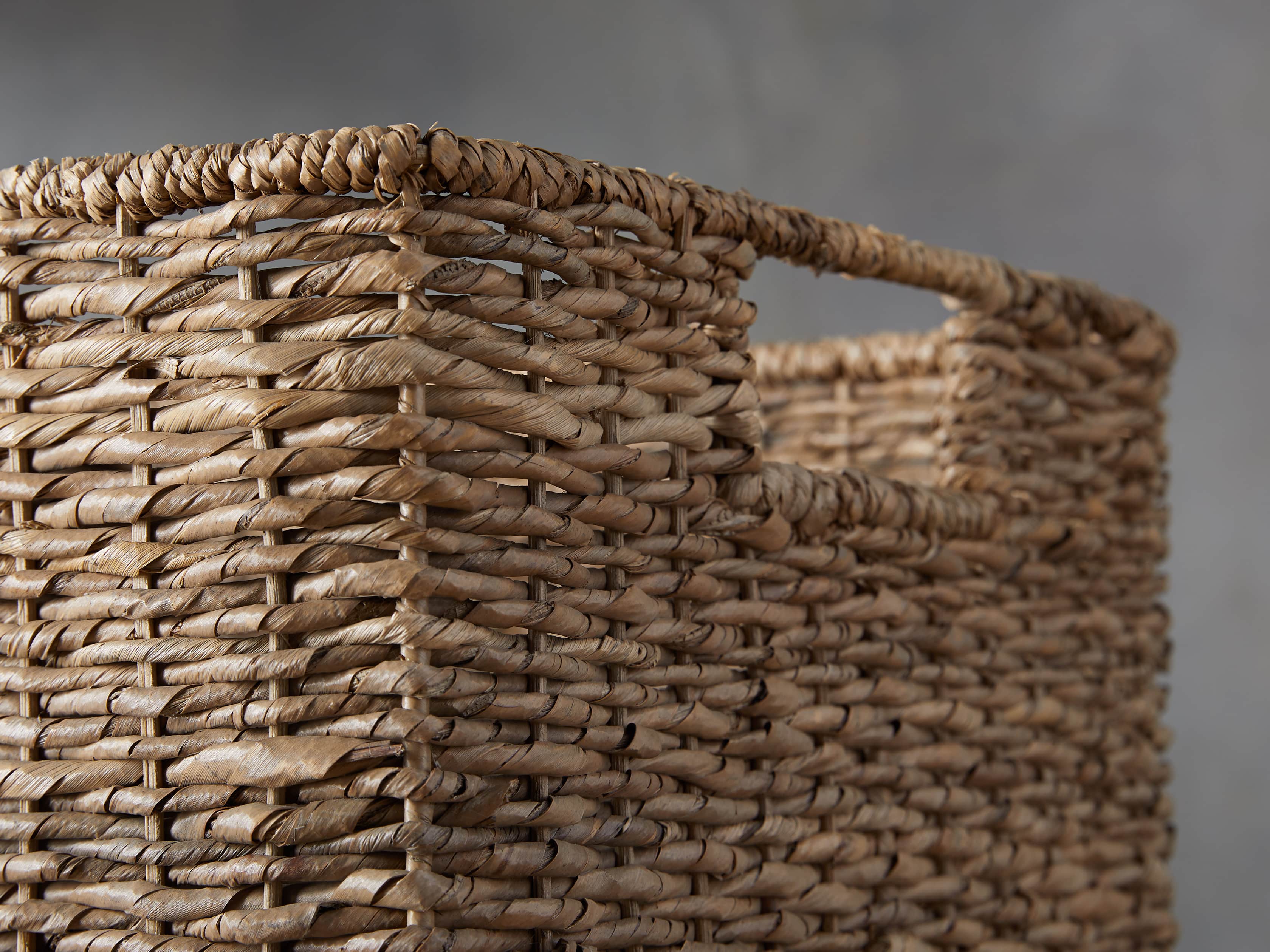 Square Entry Basket, slide 2 of 3