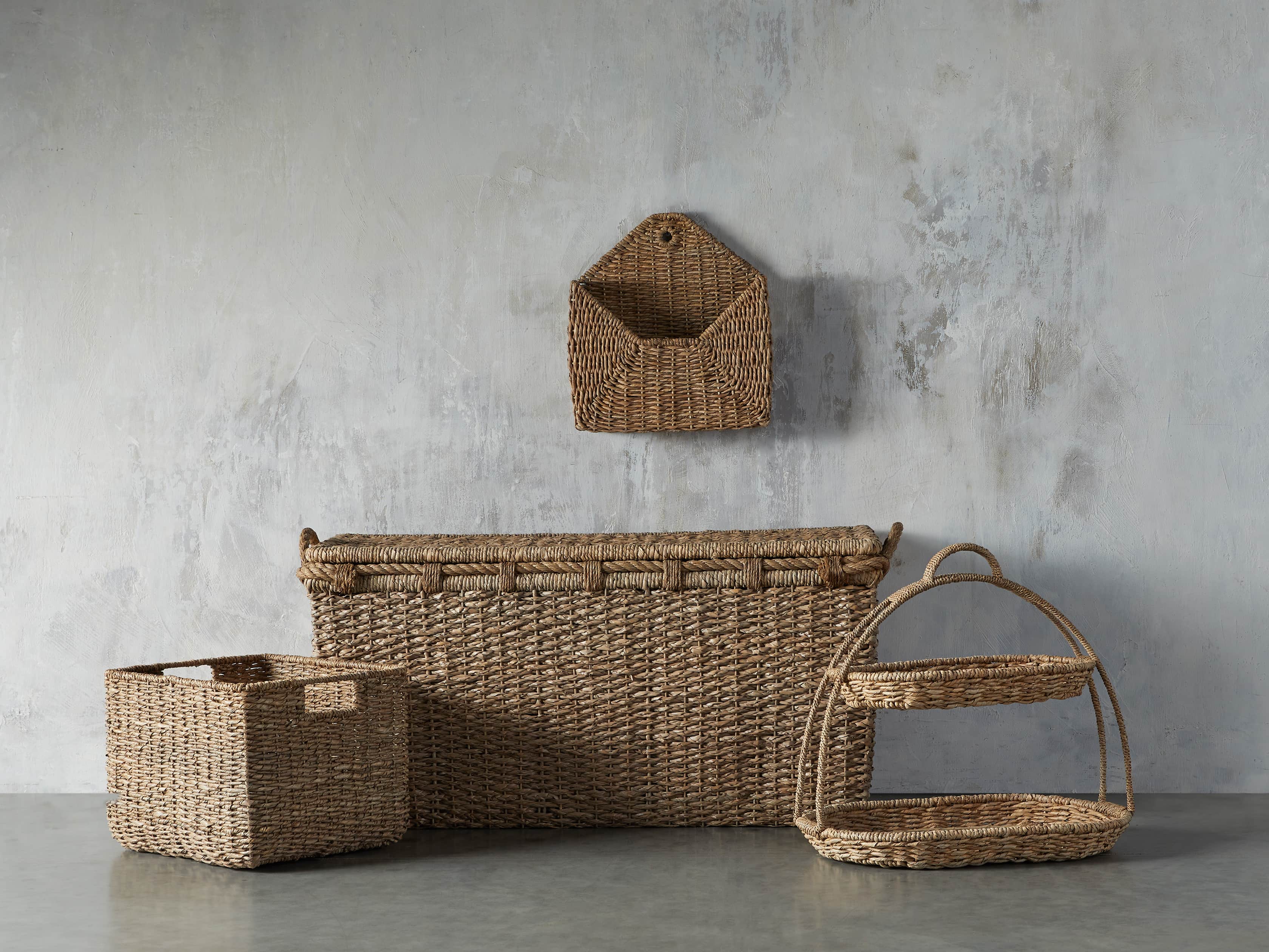 Entry Console Basket, slide 6 of 6