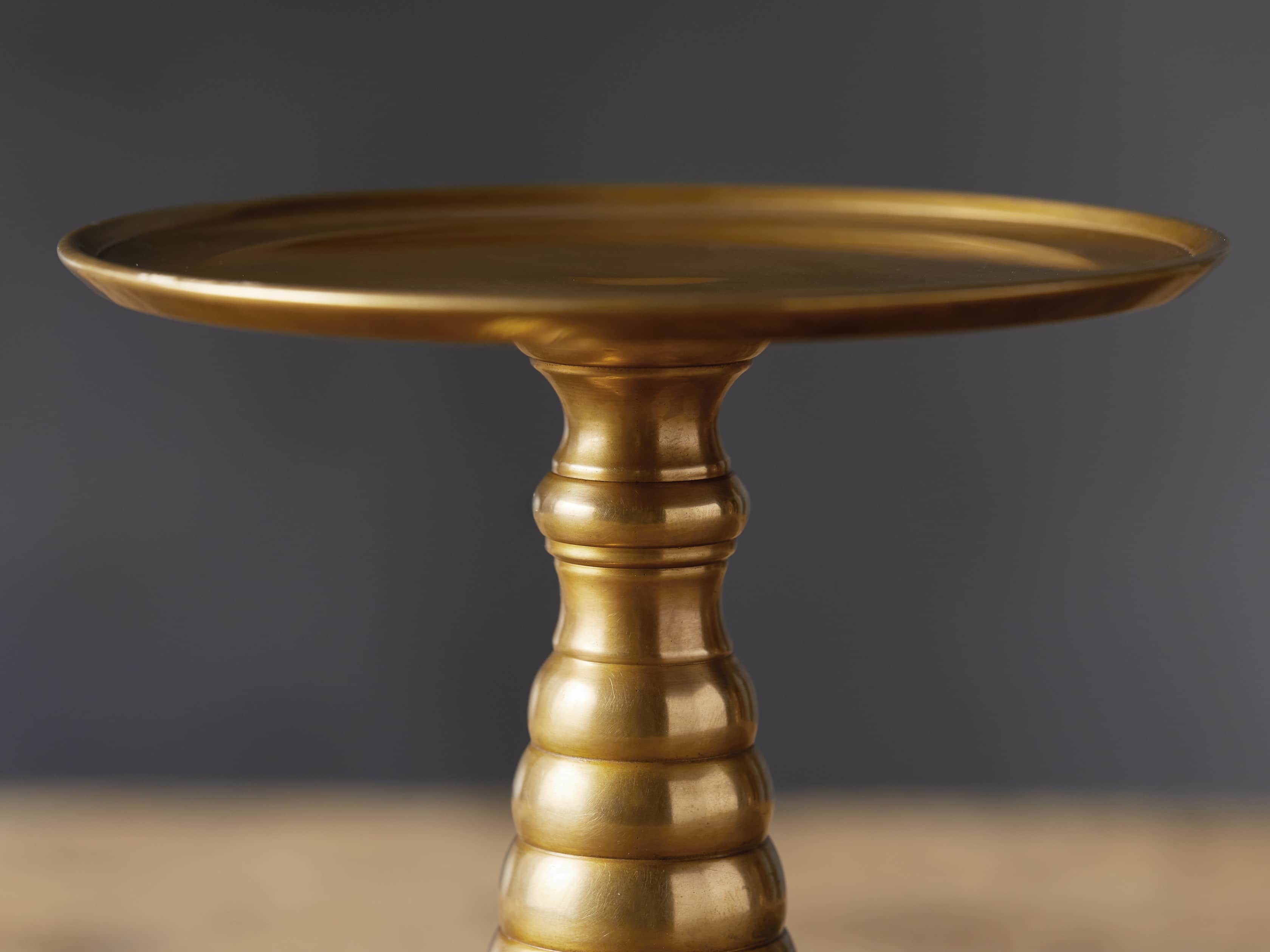 Layla Pillar Holder