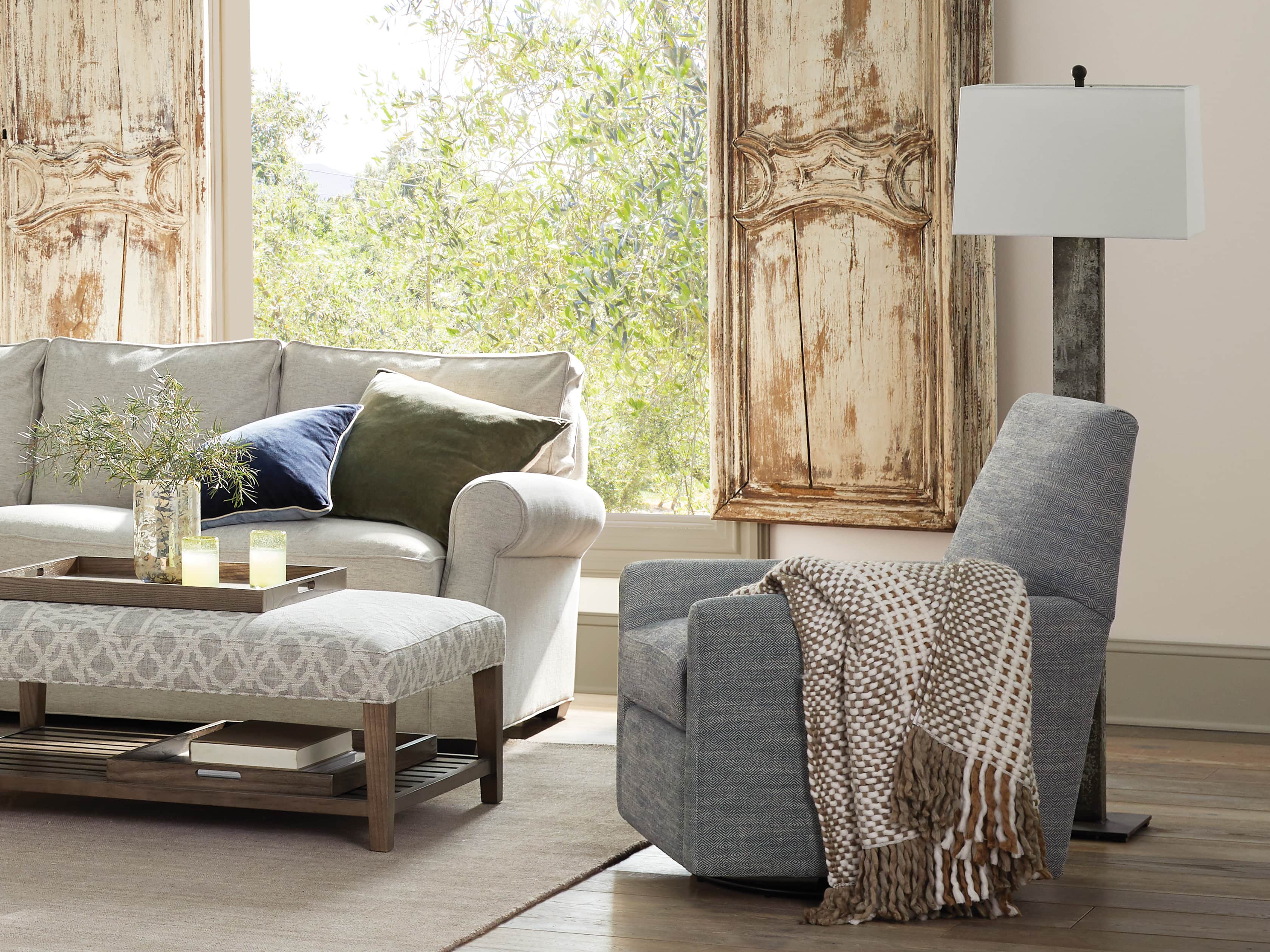 Avery Column Floor Lamp, slide 4 of 6