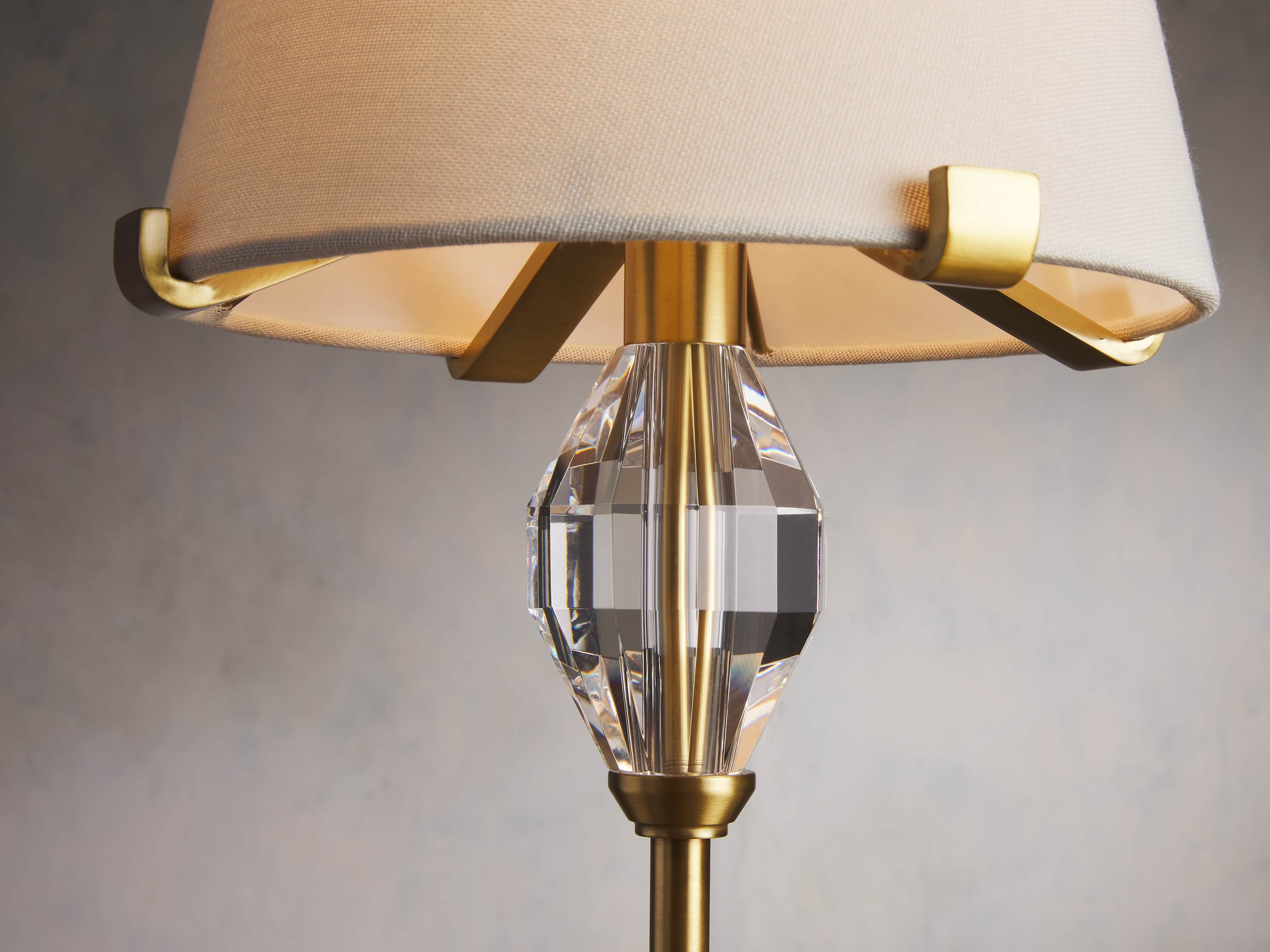 Amorso Table Lamp, slide 3 of 7