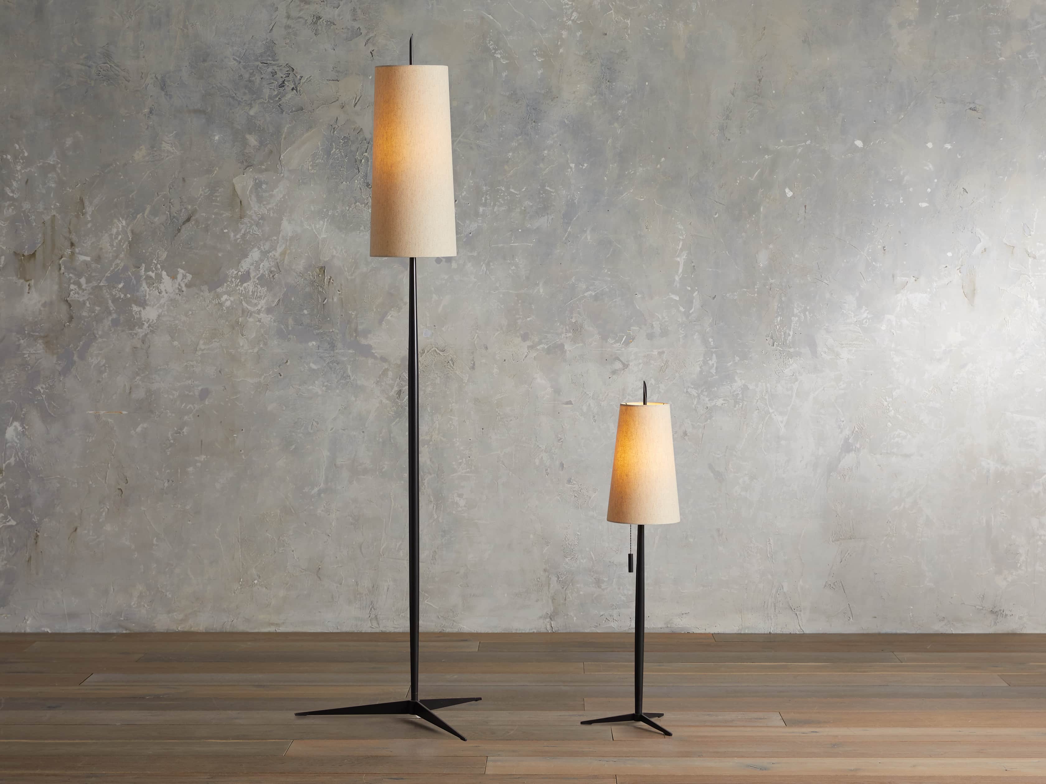 25" Lancia Floor Lamp, slide 3 of 8