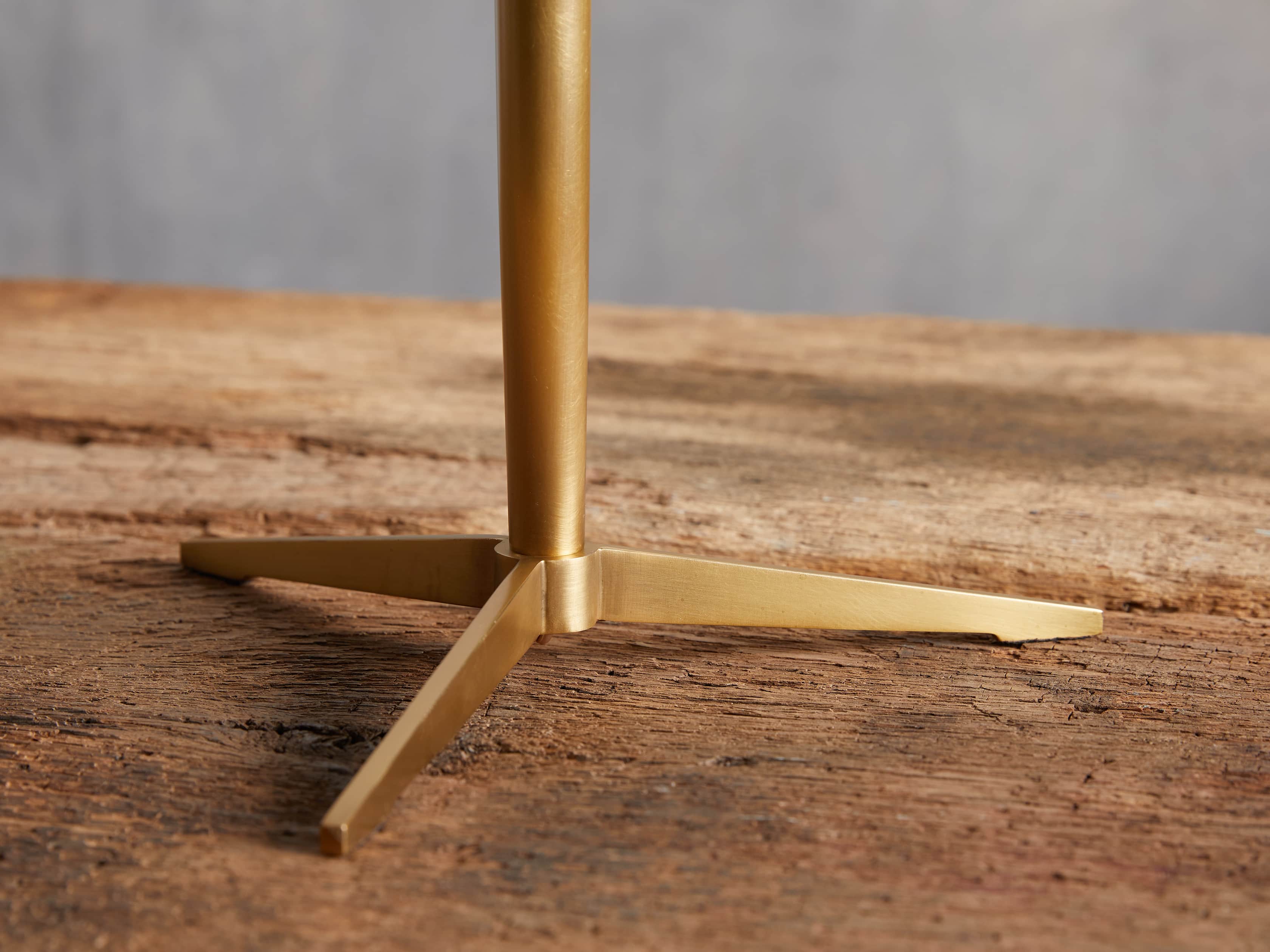 Lancia Table Lamp in Brass, slide 3 of 5