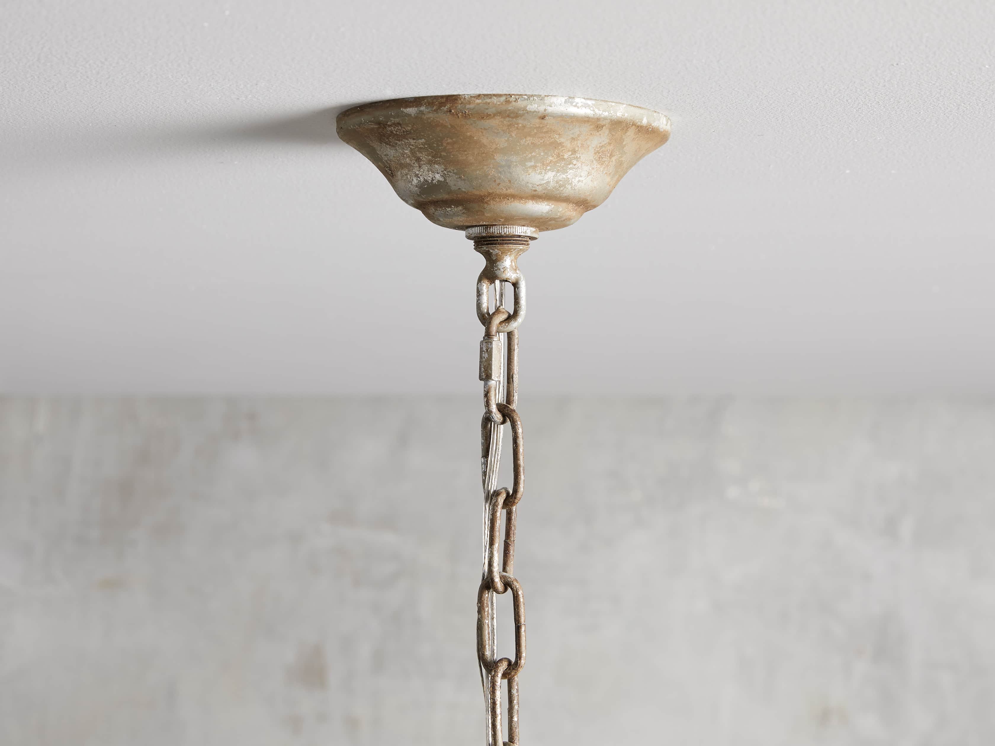 Luisa Chandelier, slide 5 of 8