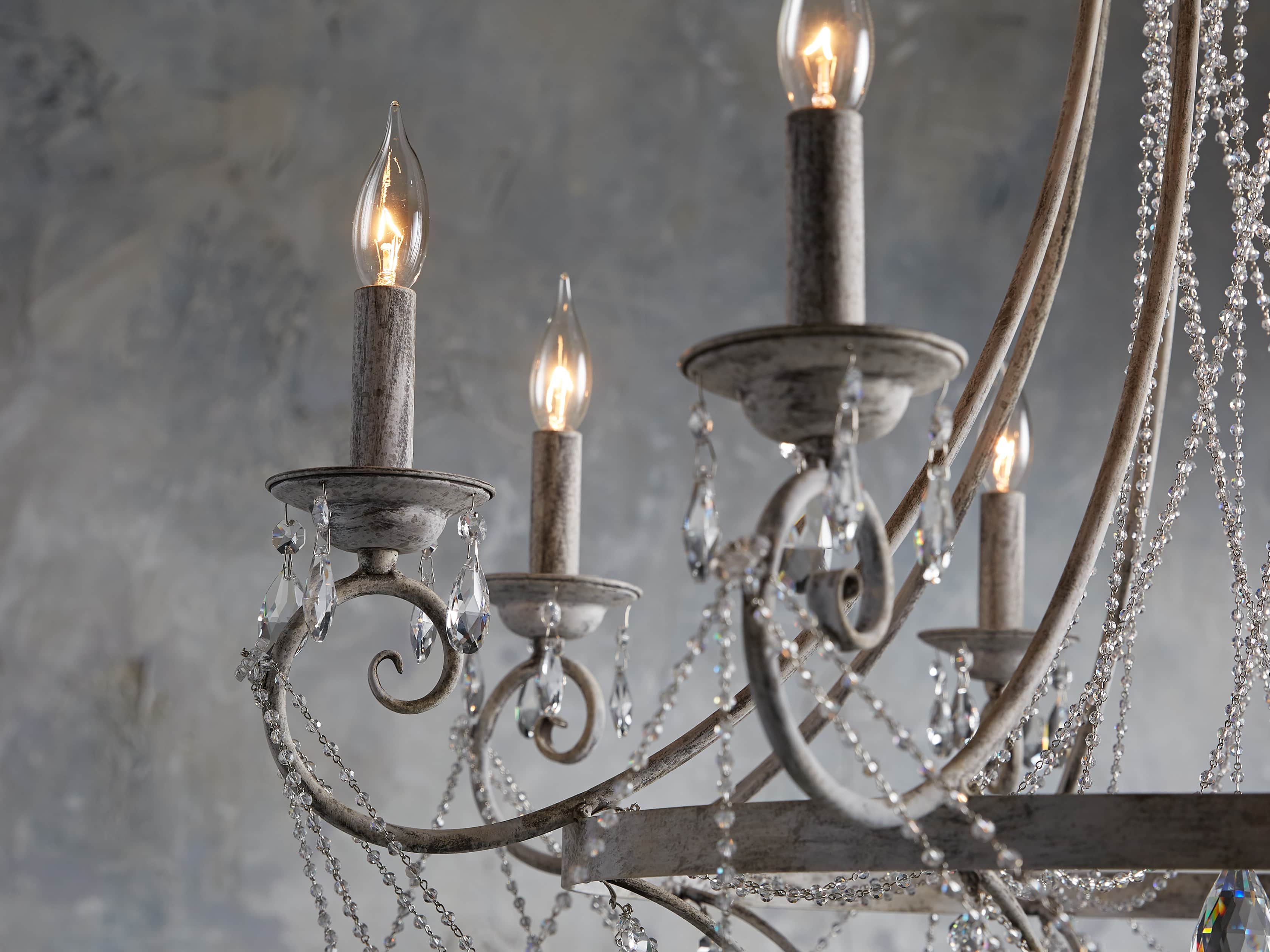 Collier 8 light Chandelier