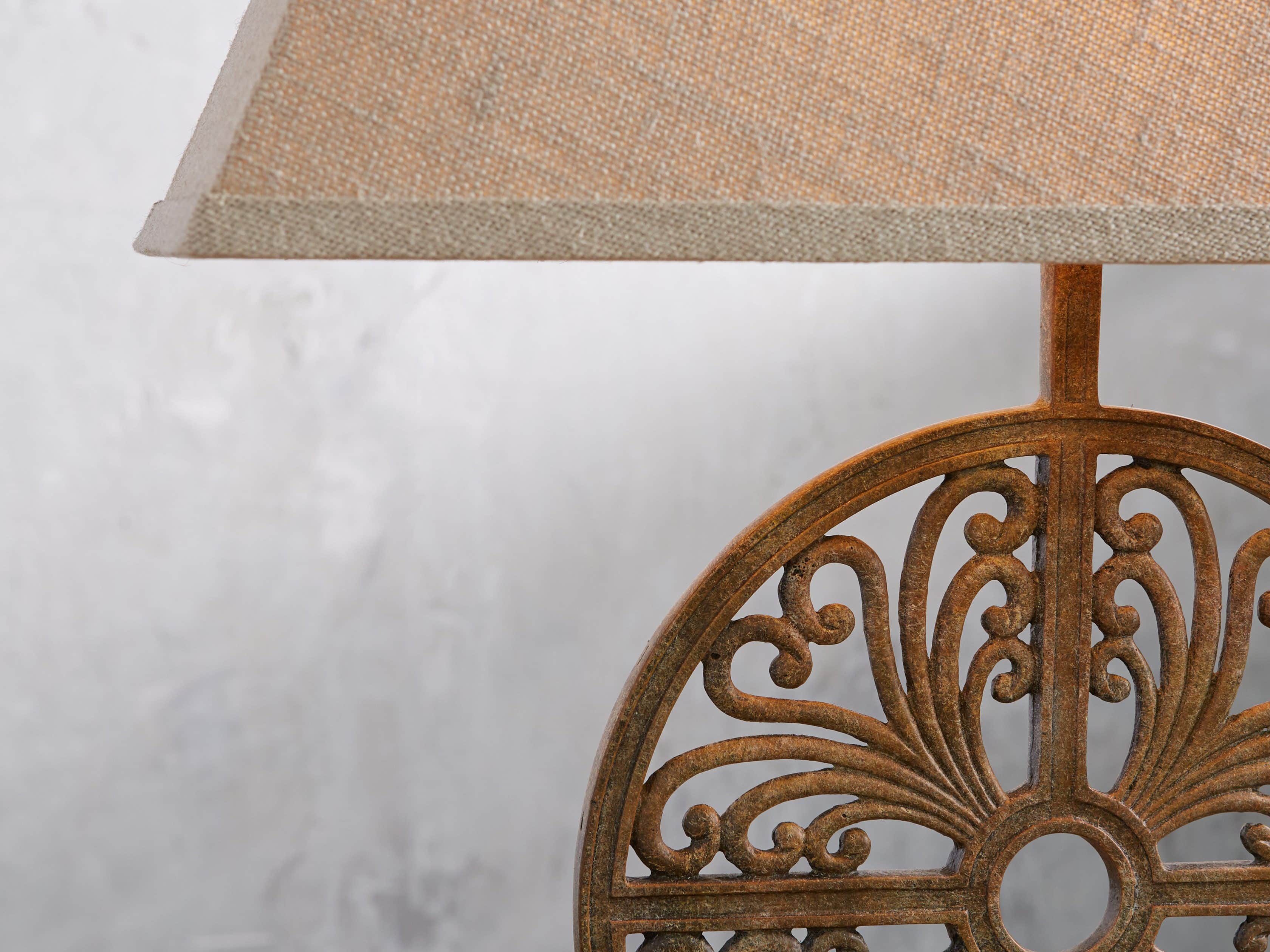Javi Iron Table Lamp