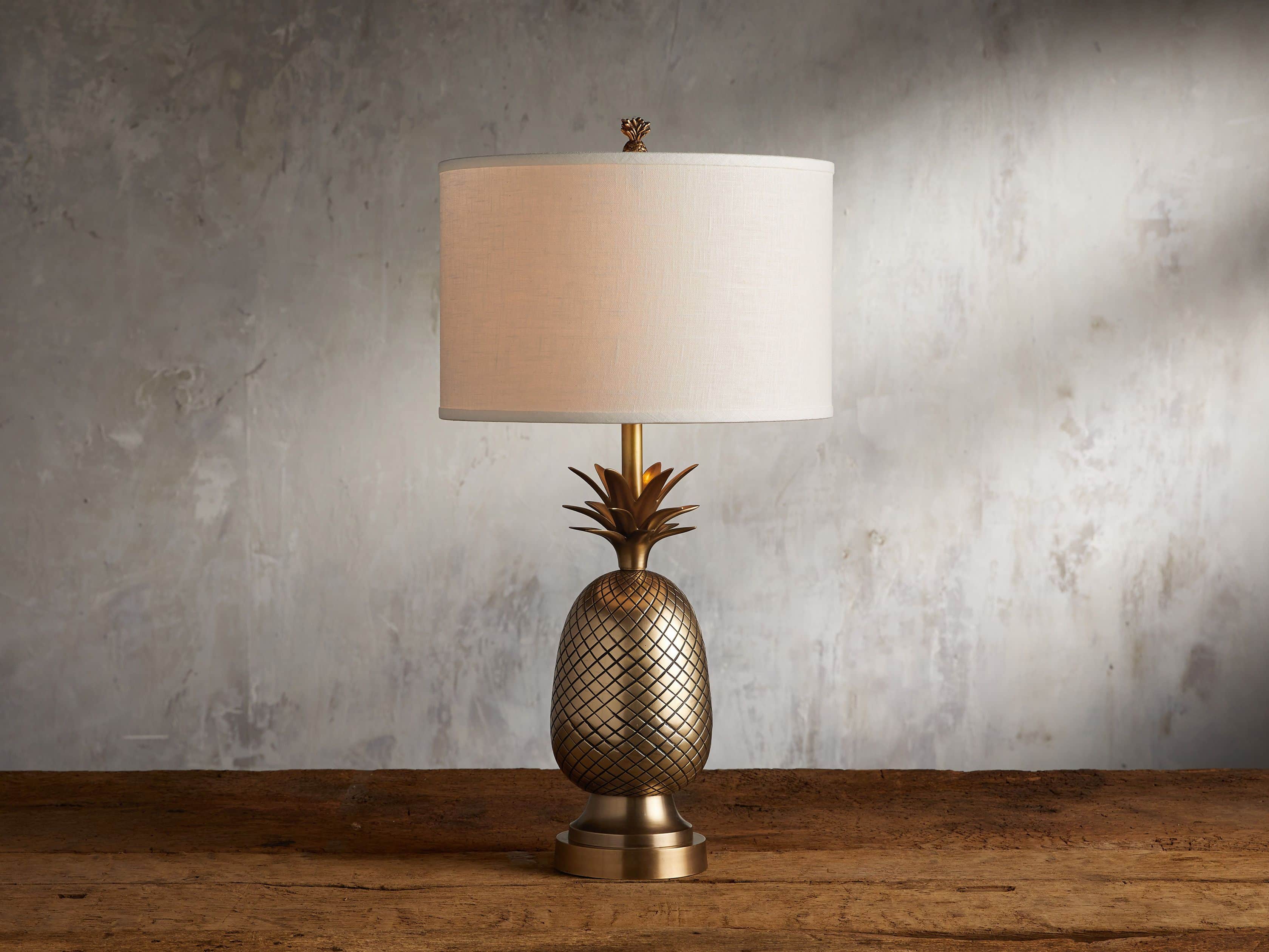 Leilani Pineapple Table Lamp
