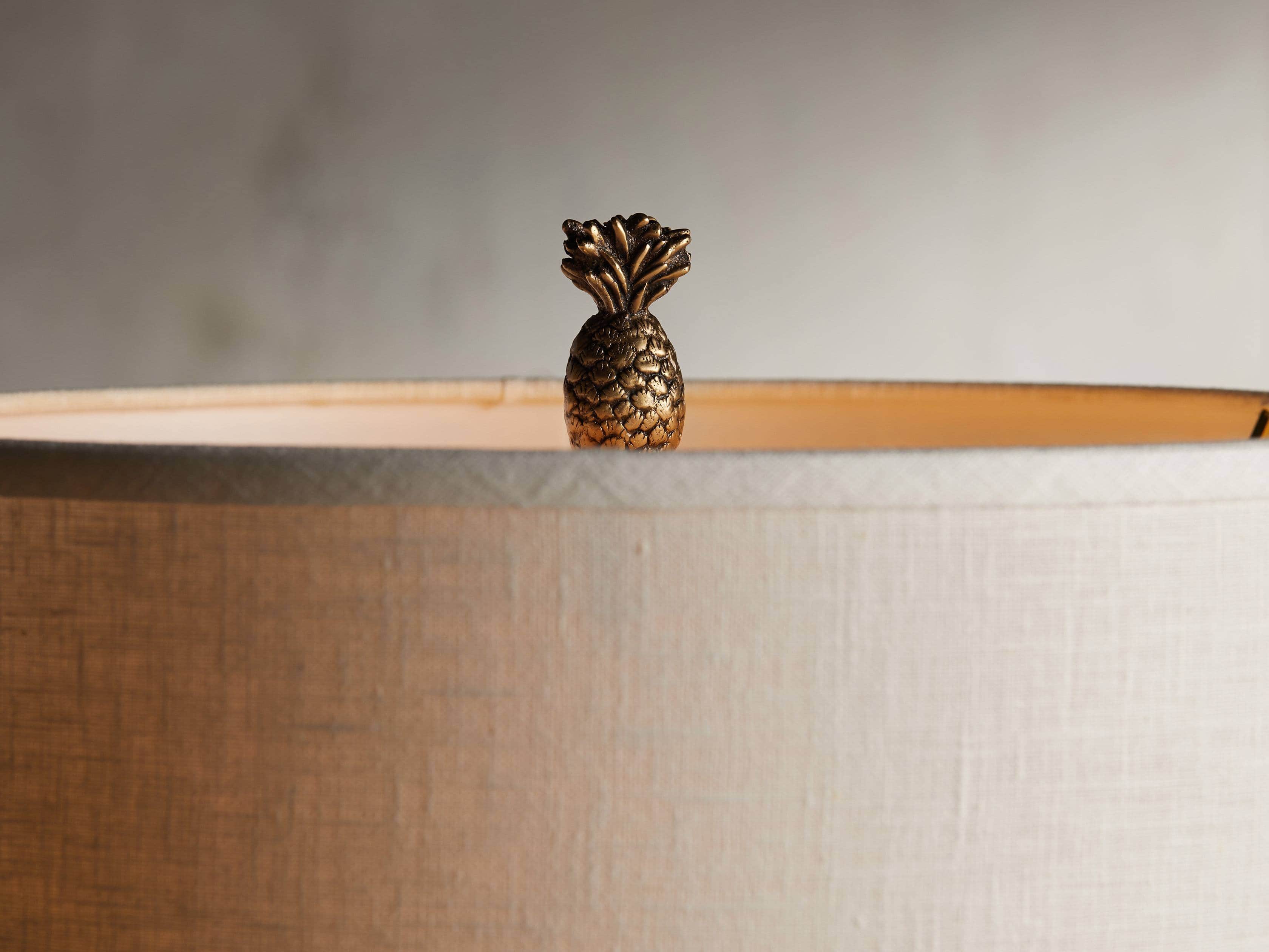 Leilani Pineapple Table Lamp