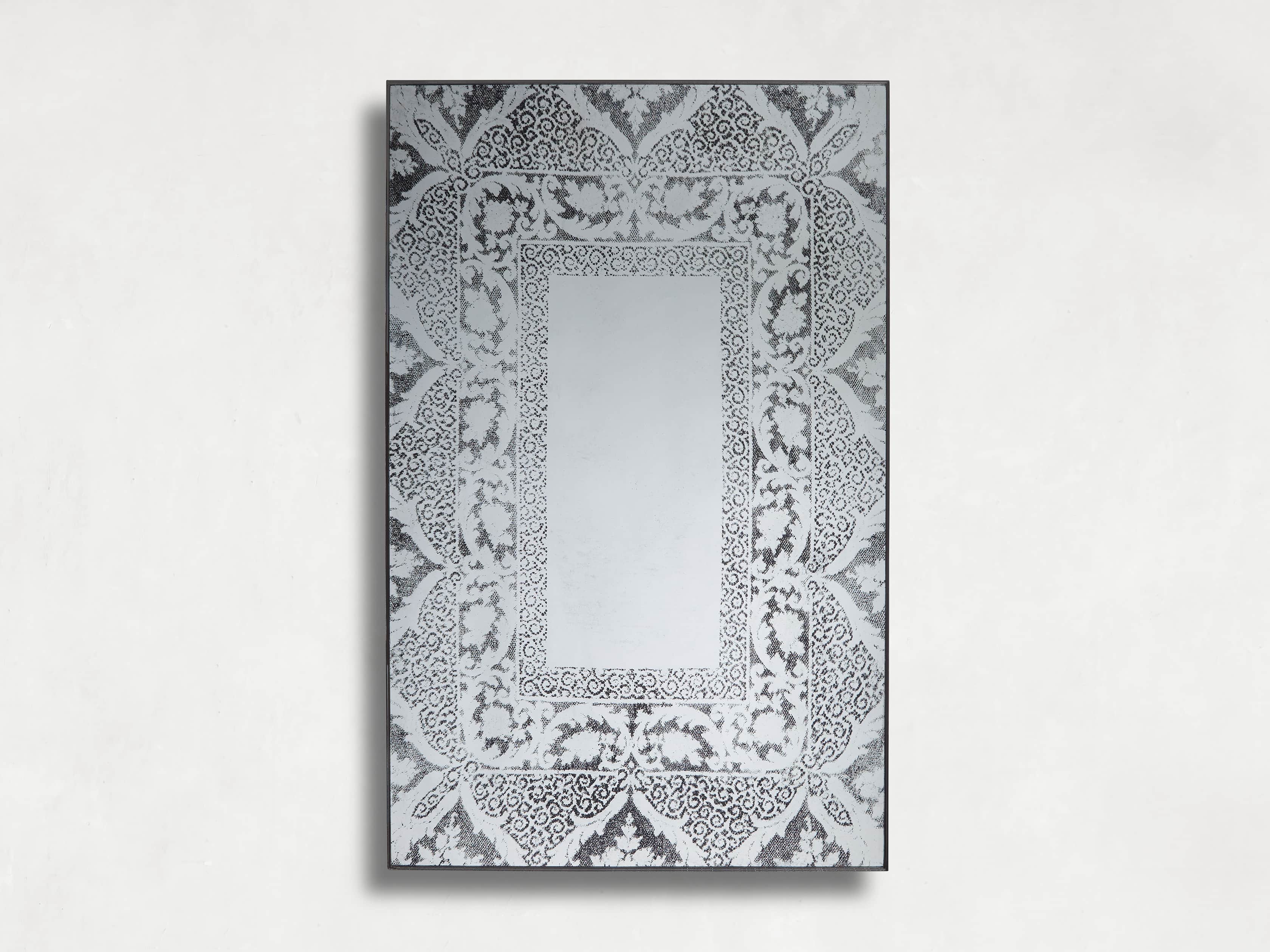 SOLANGE 66" FLOOR MIRROR IN BLACK, slide 3 of 4