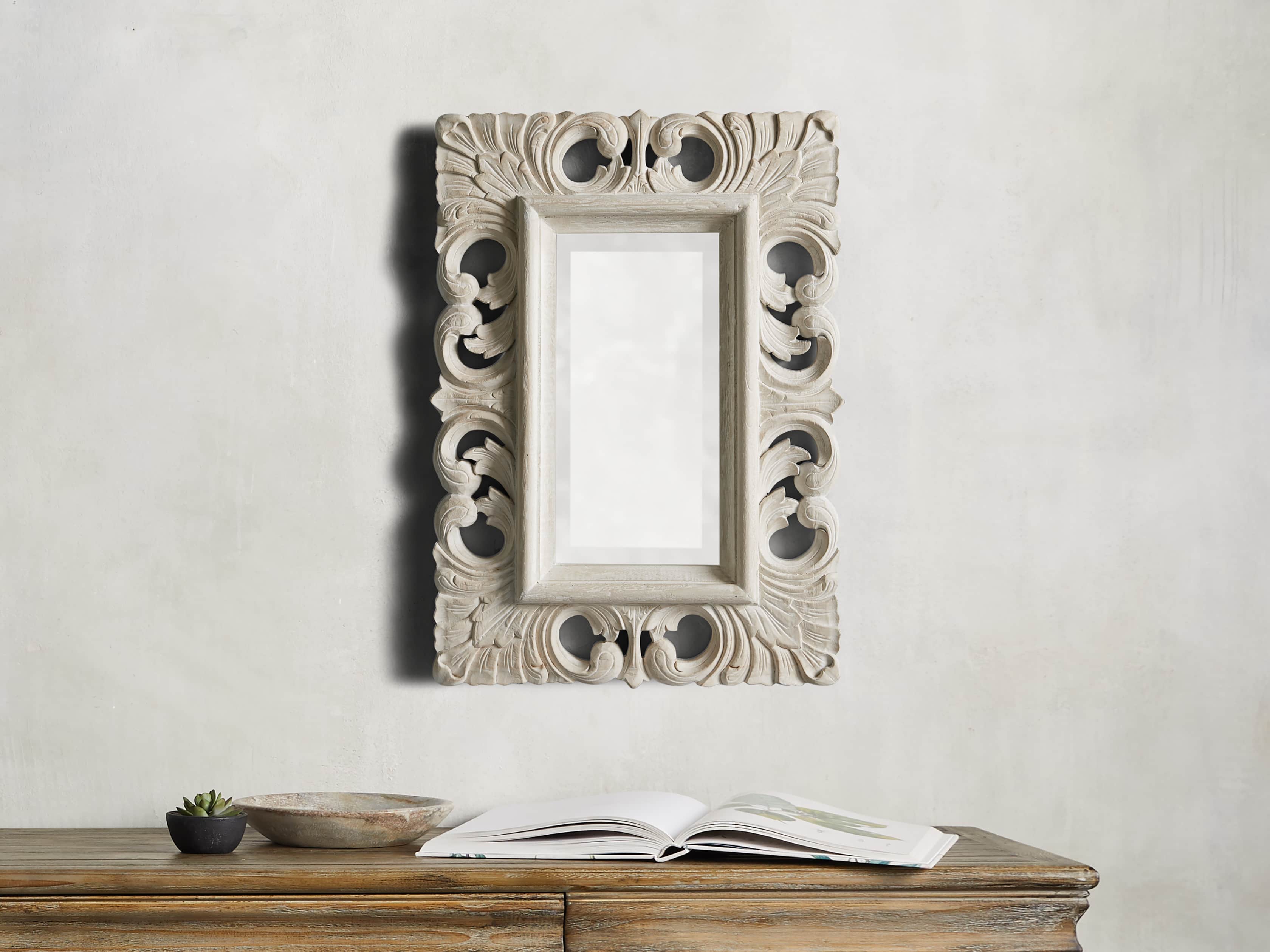 Porter 17" Extra Small Mirror in Acanthus Linen