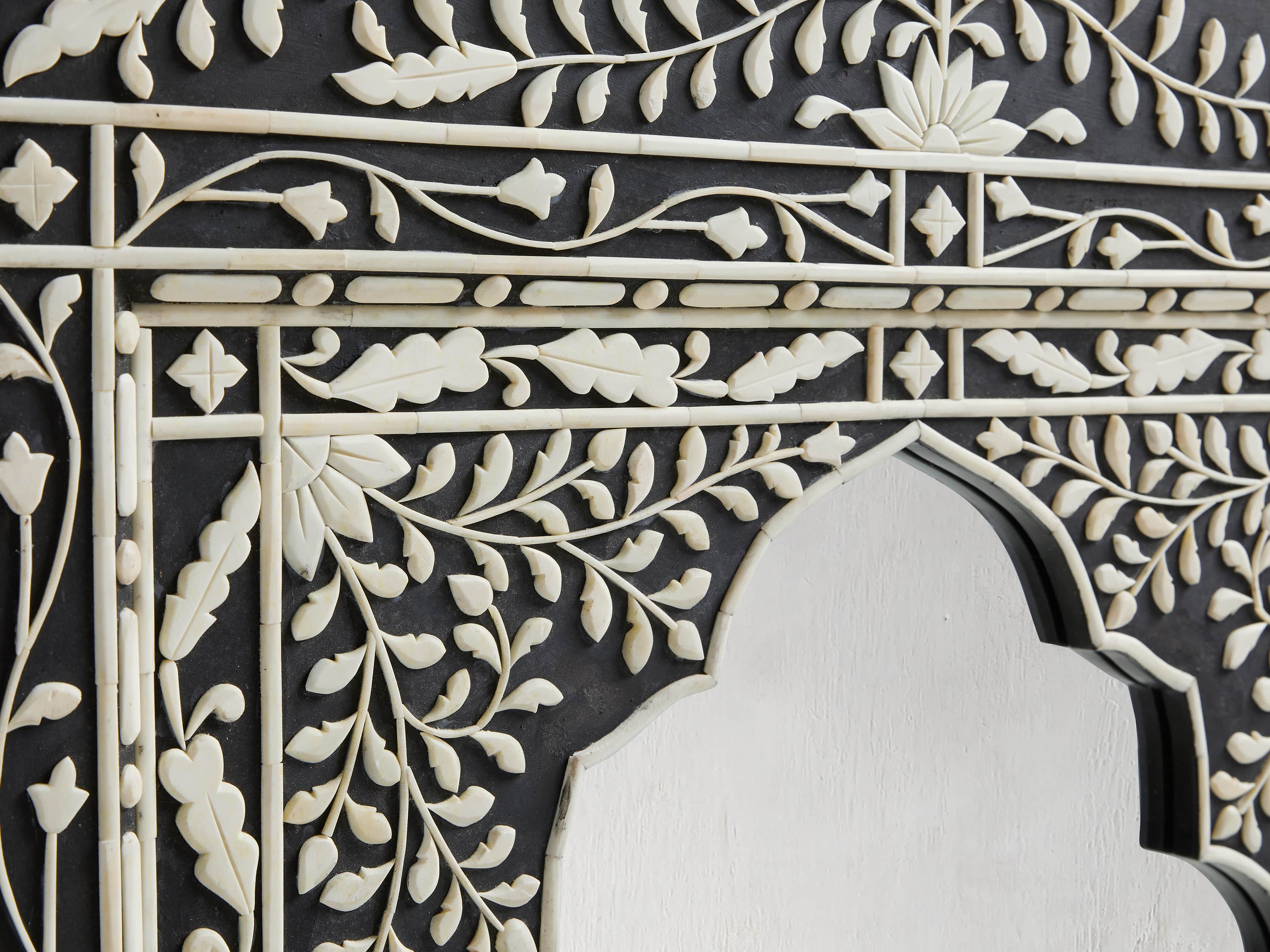 PALLAVI 52" WALL MIRROR, slide 2 of 4