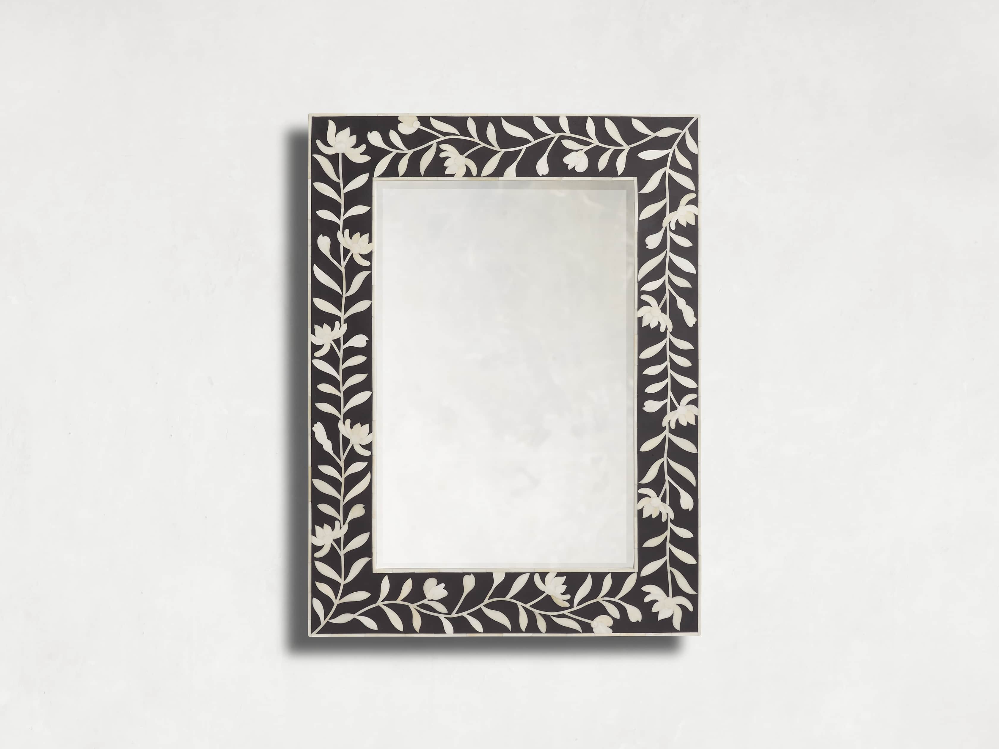 DIVYA WALL MIRROR IN NIGHT, slide 3 of 4