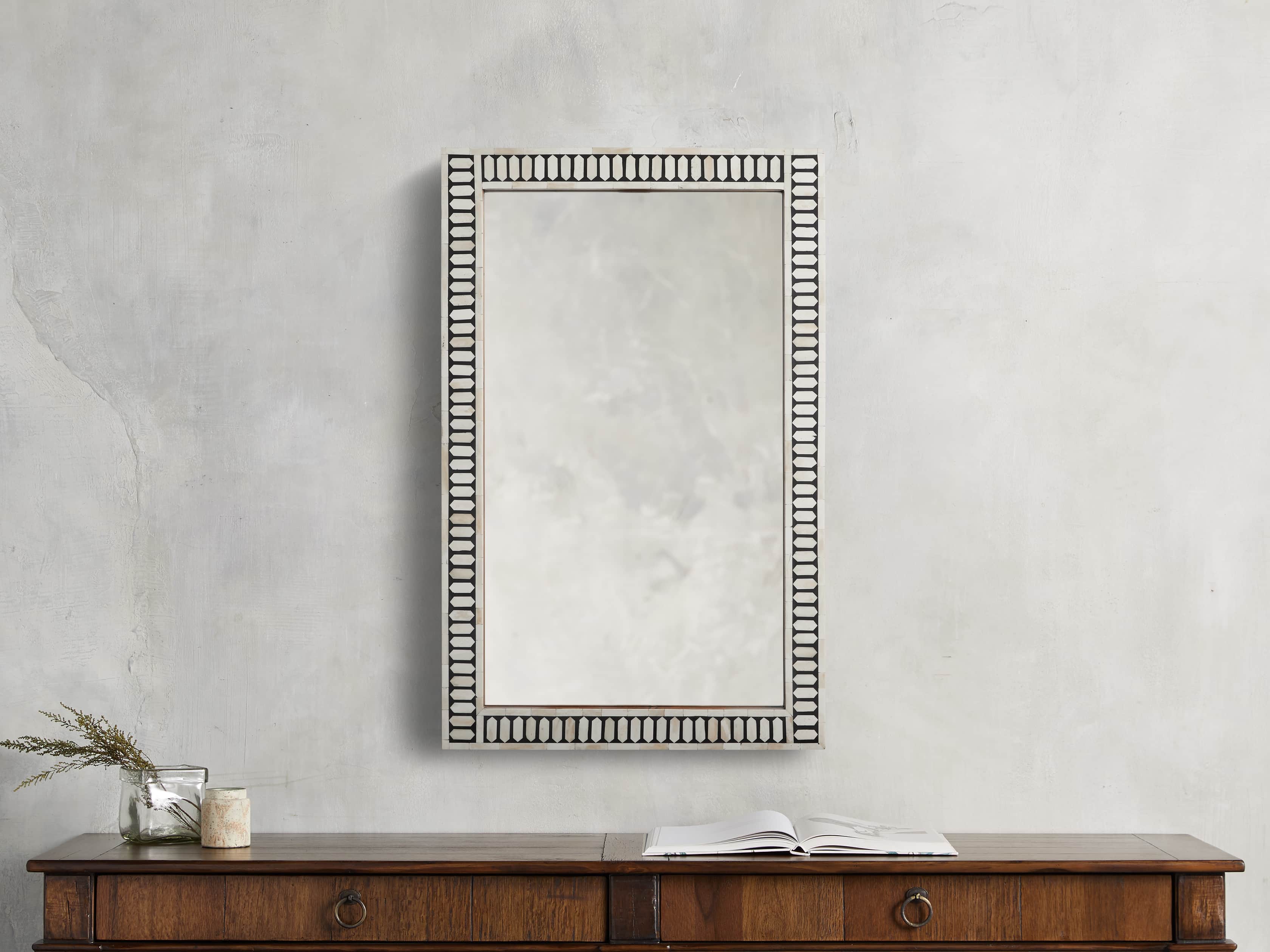 Jantar Wall Mirror, slide 1 of 3