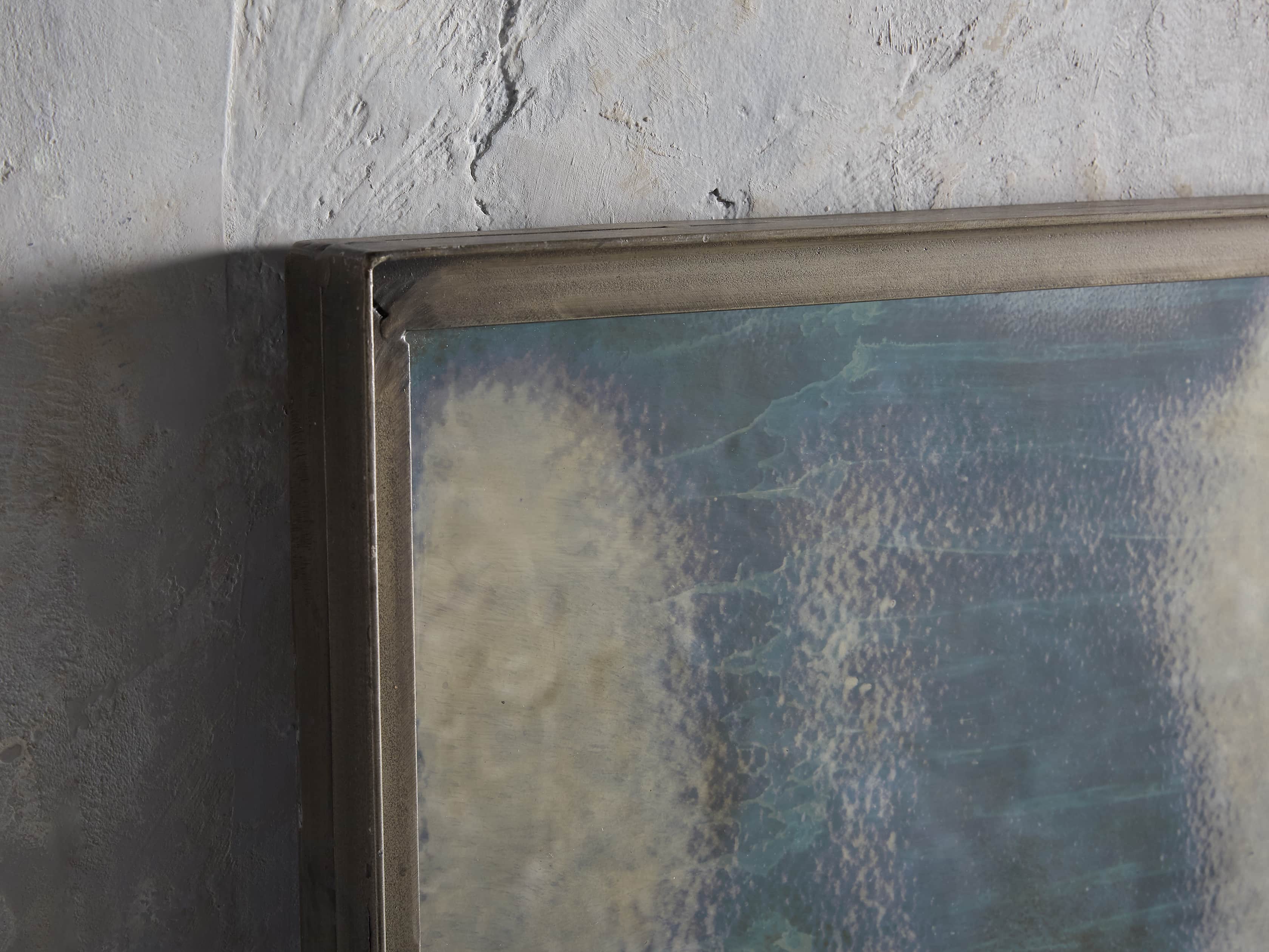 Ardell Grand Mirror, slide 3 of 5