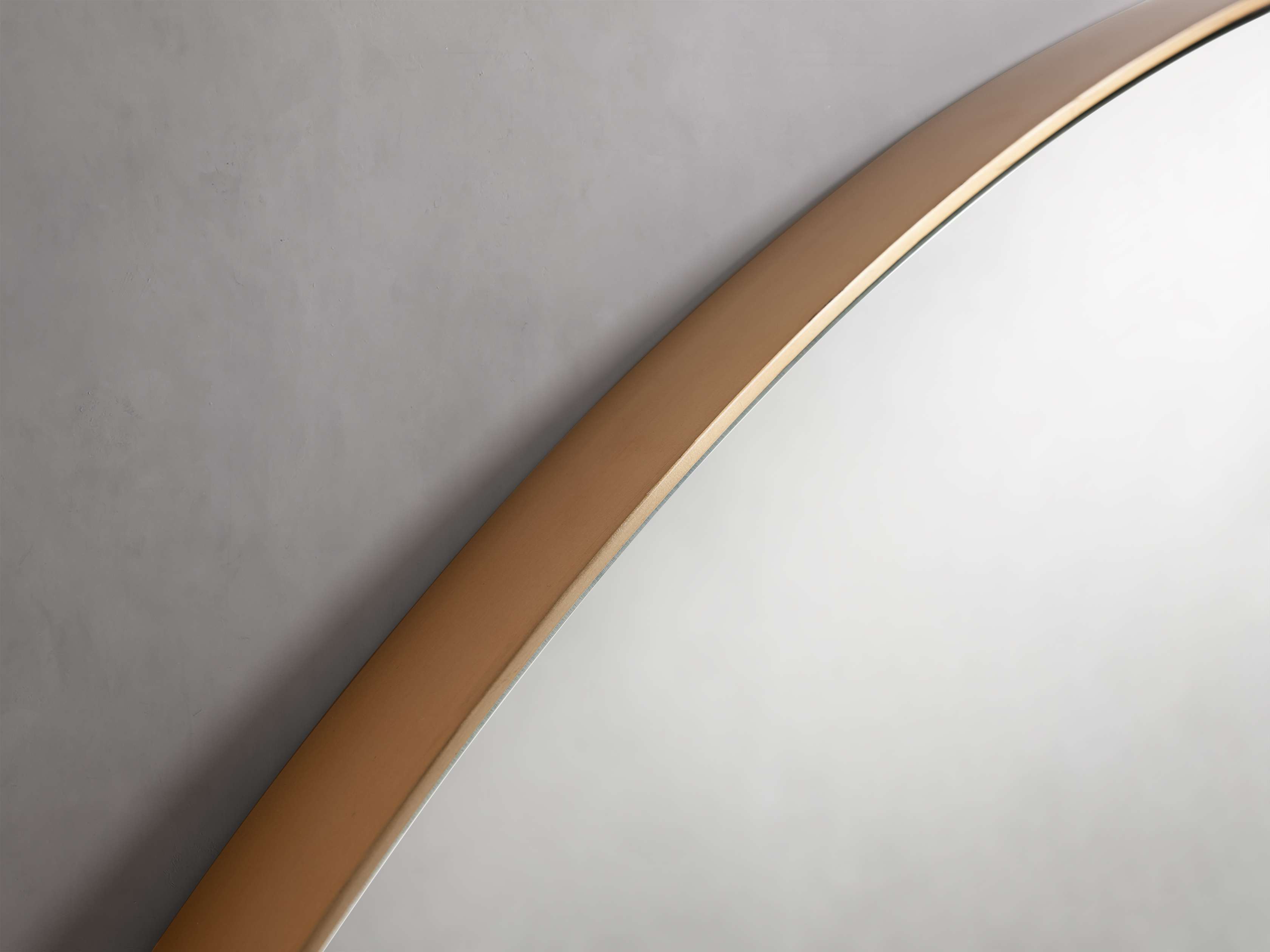Lira Round Wall Mirror