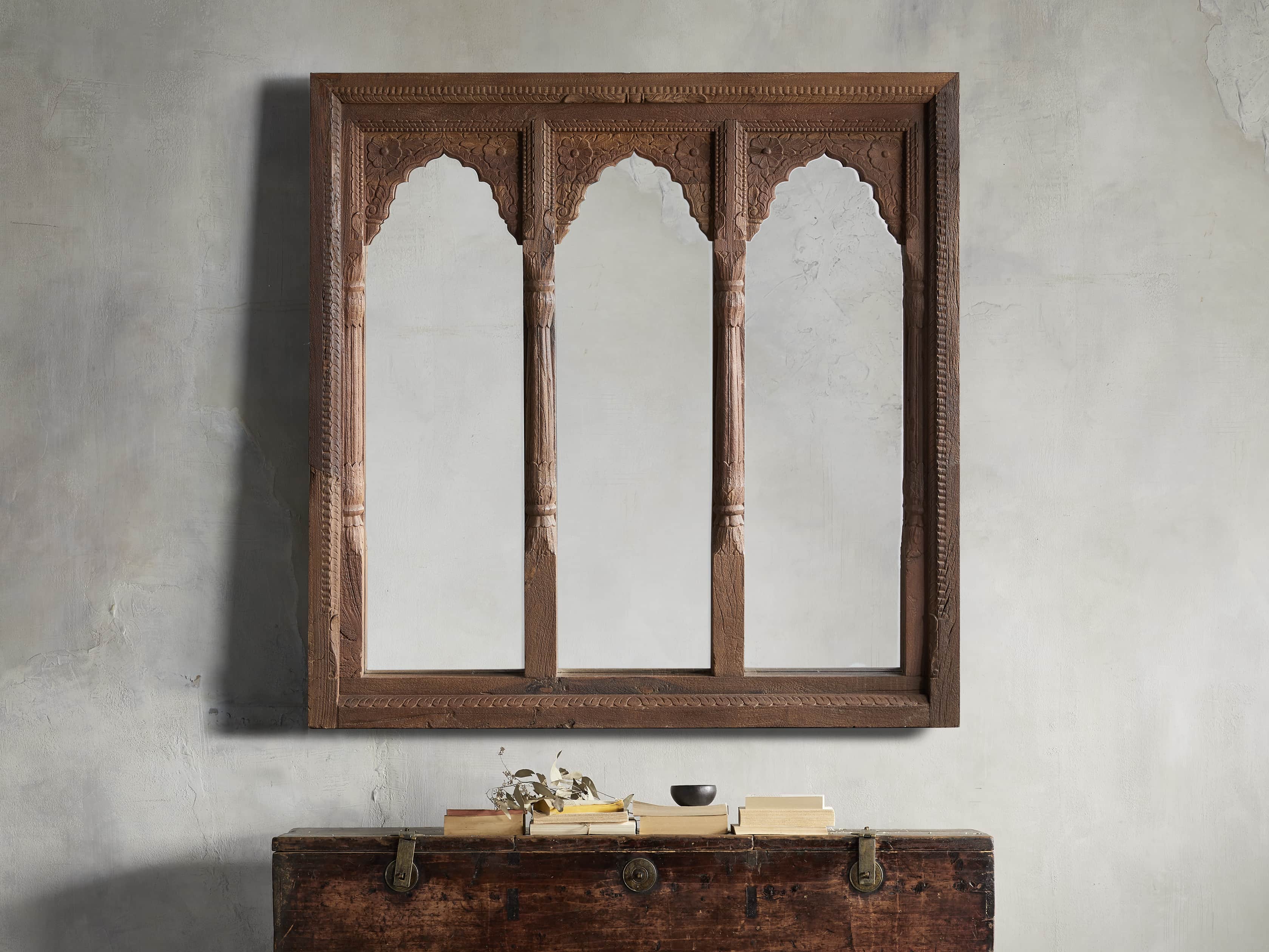Ameera Mirror