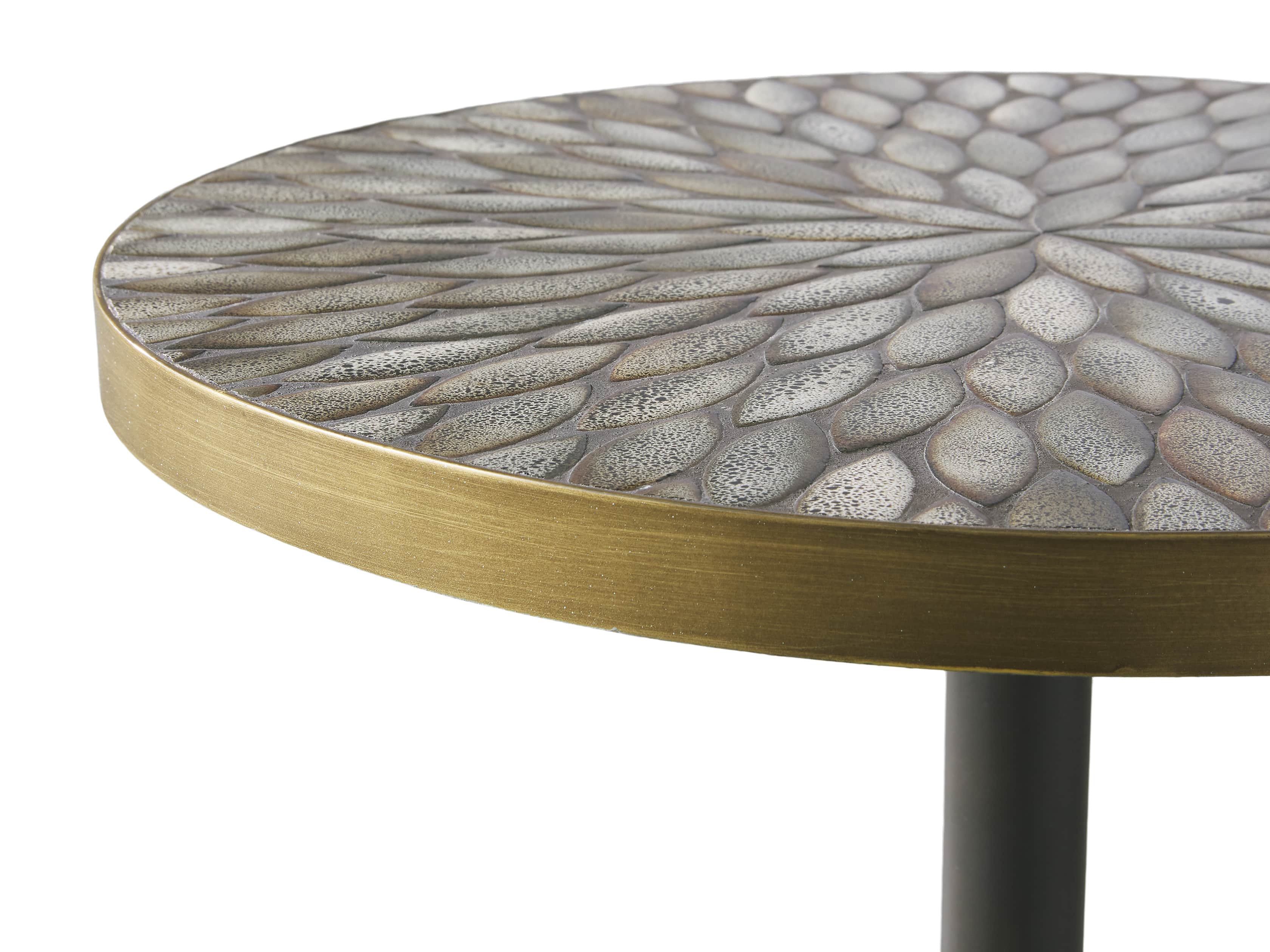 Sorrento 20" End Table, slide 6 of 7