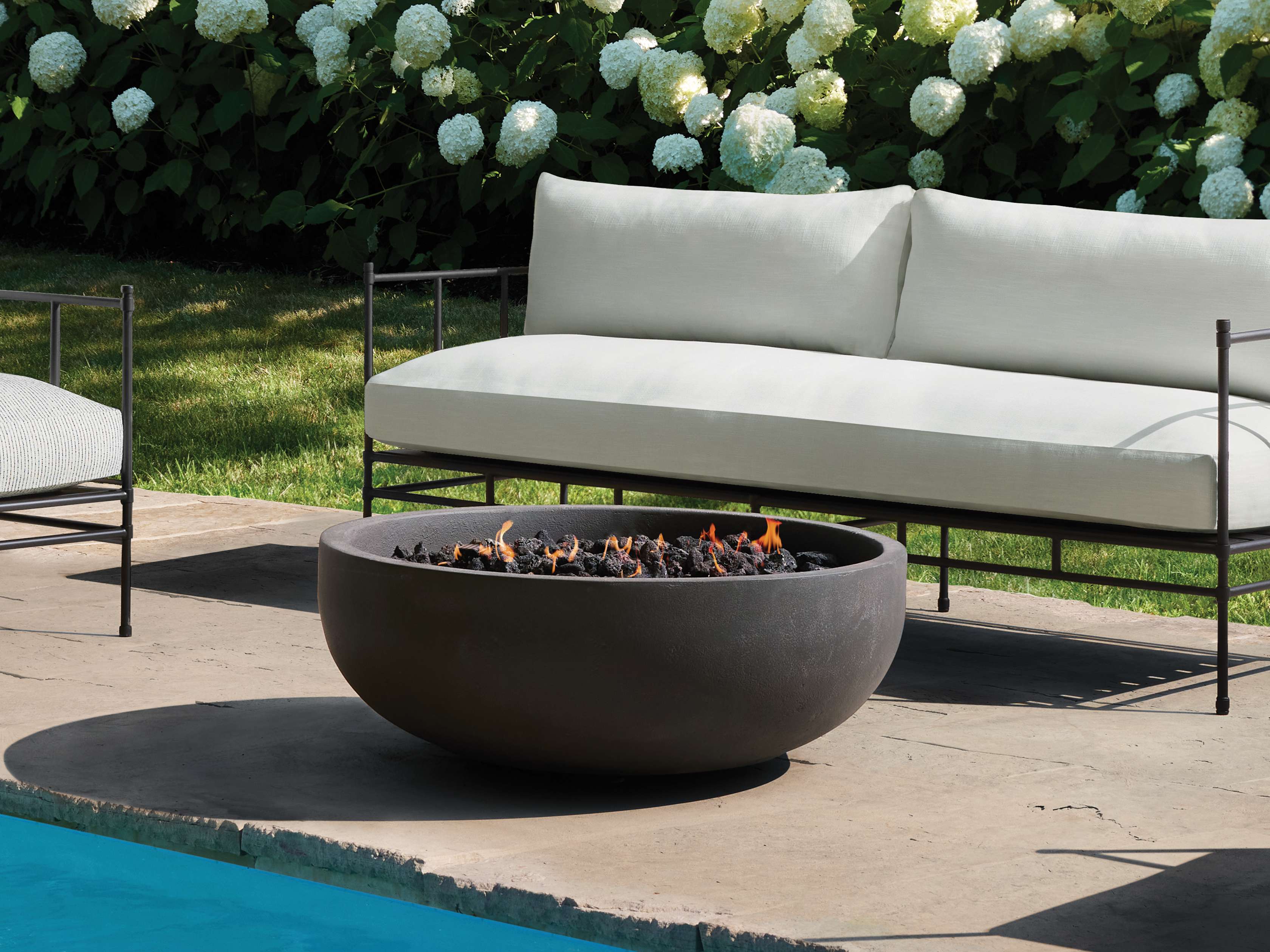 Carson Round Natural GAS Fire Pit in Fog Stone Gray | Arhaus