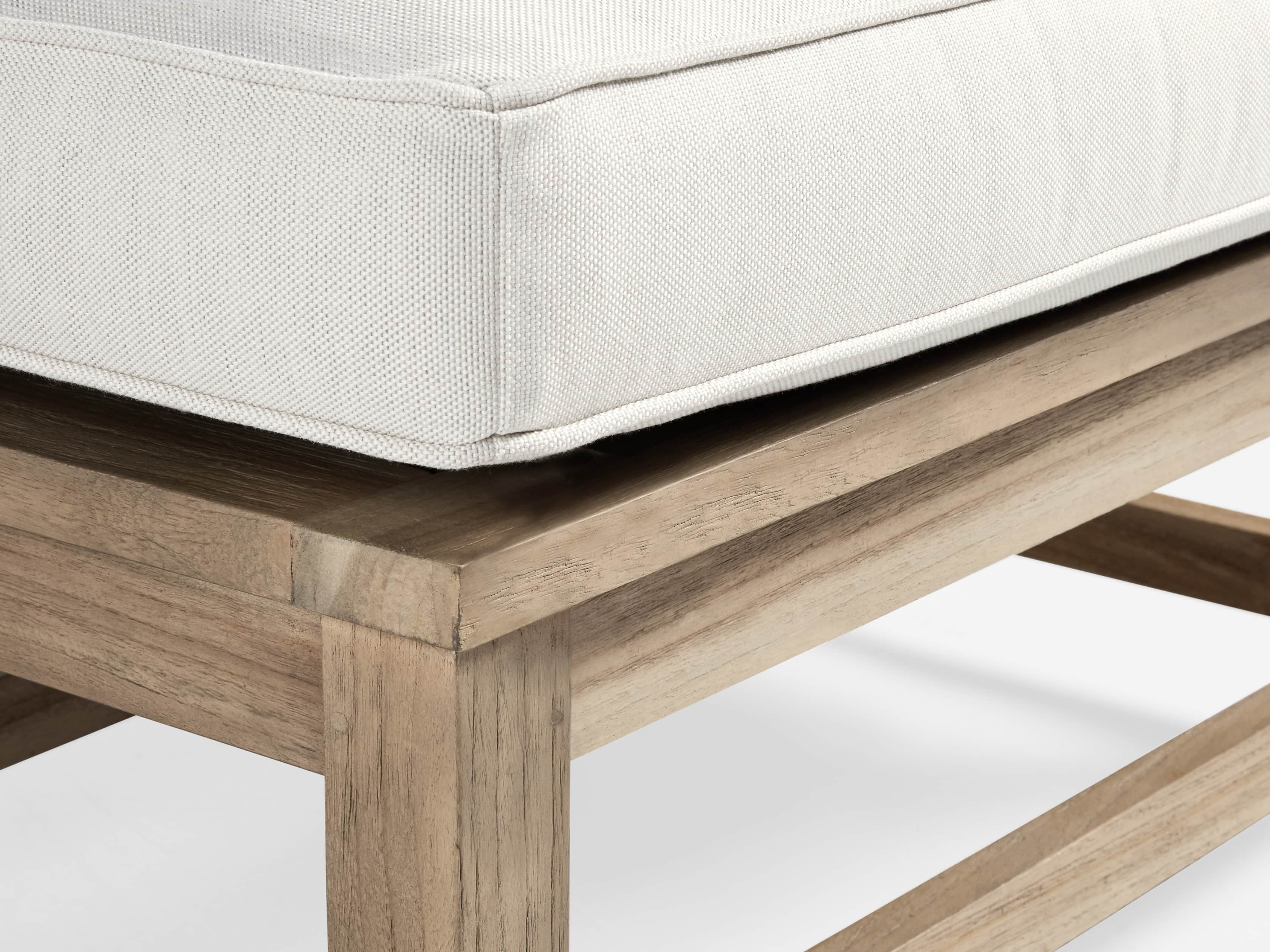 Hamptons Outdoor 31" Ottoman