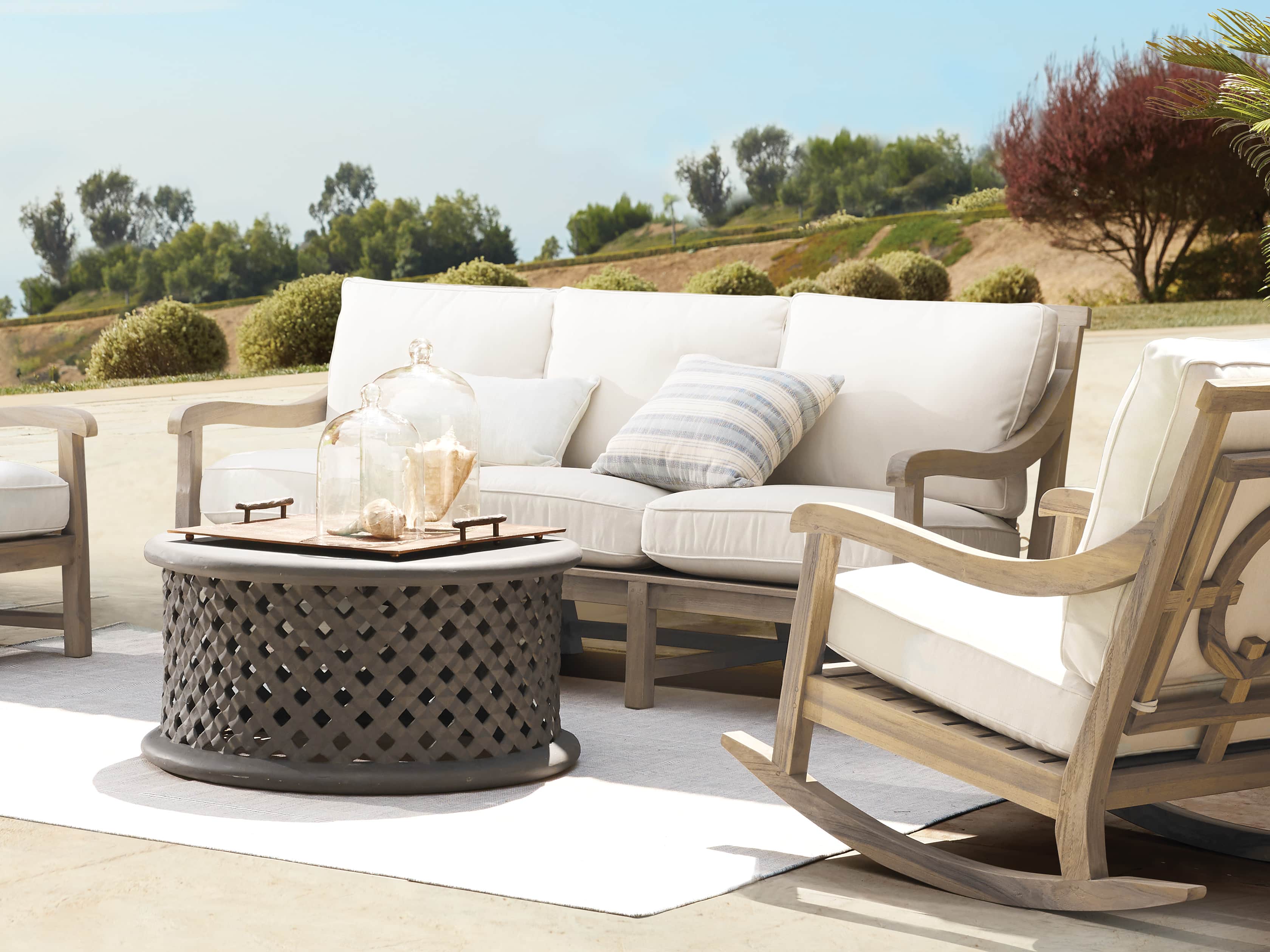 Hamptons Outdoor 83" Sofa