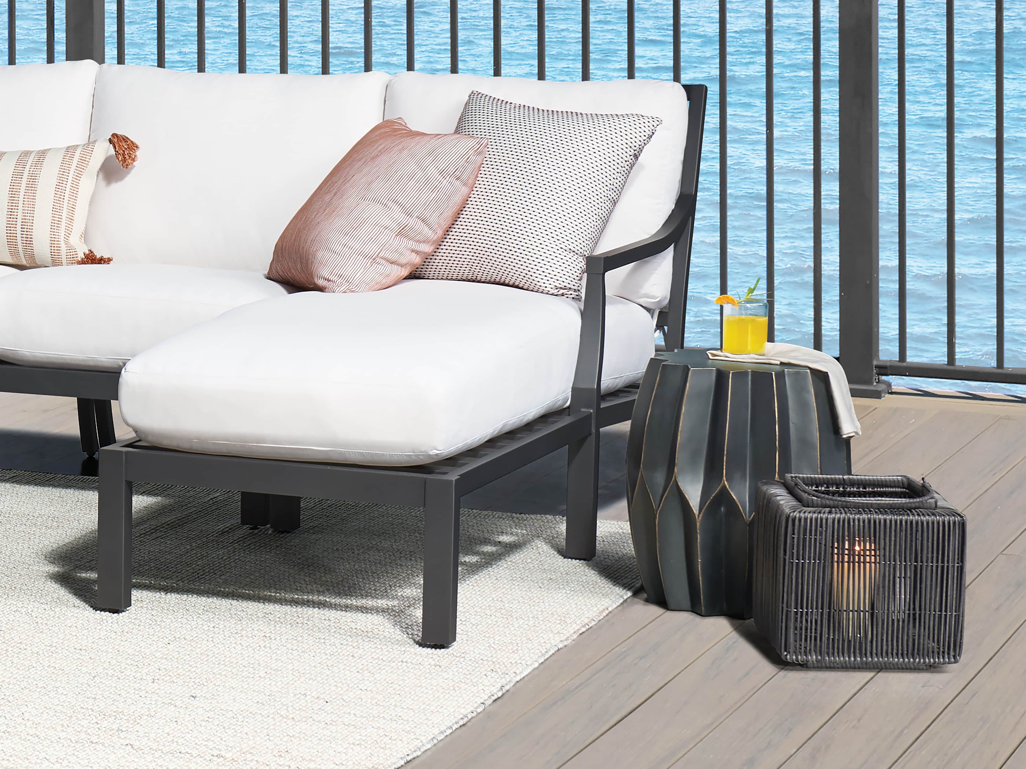Indio 16" Round End Table, slide 5 of 6