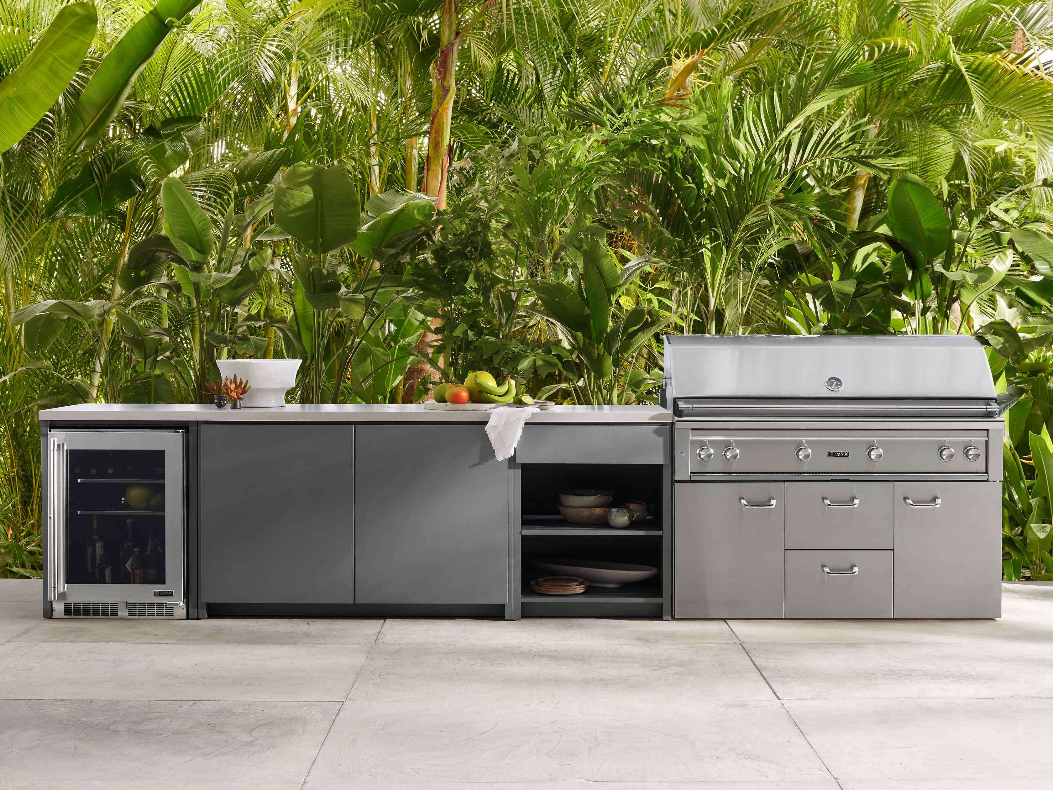 Aluminum Outdoor Kitchen Cabinets: Solve Northeast Dilemmas