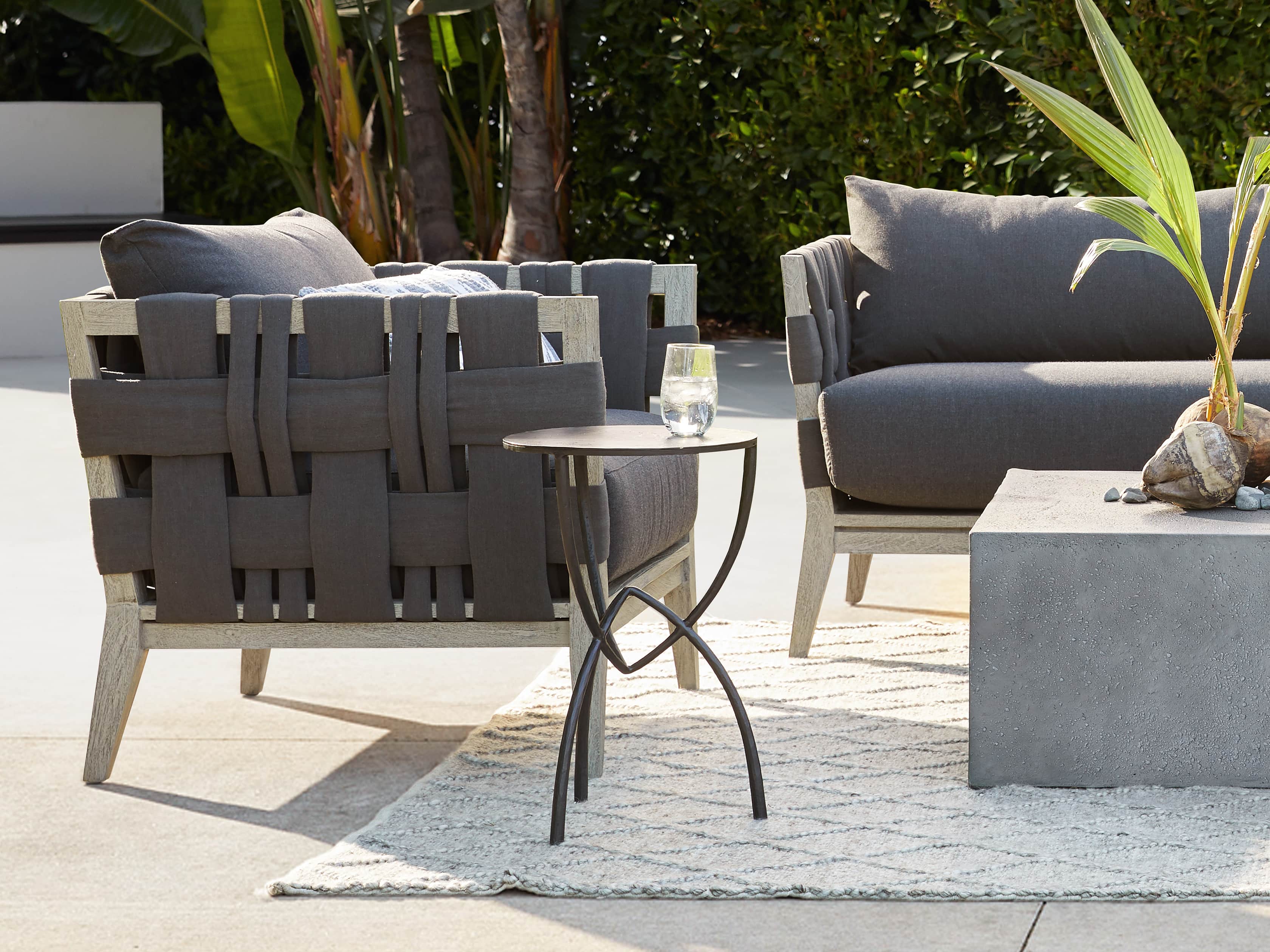 Malang Outdoor 36" Lounge Chair