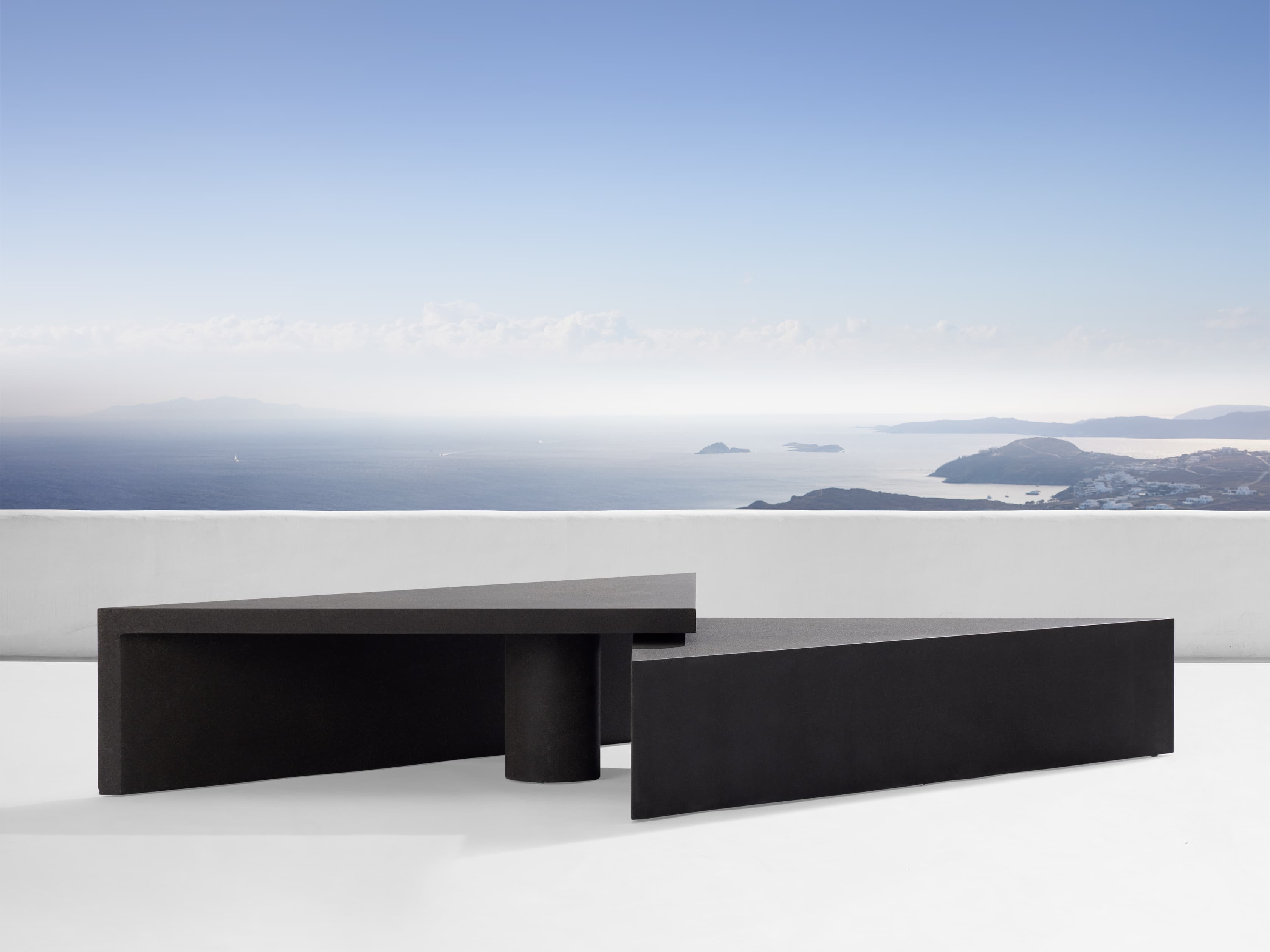 Moffitt Outdoor Large Nesting Coffee Table