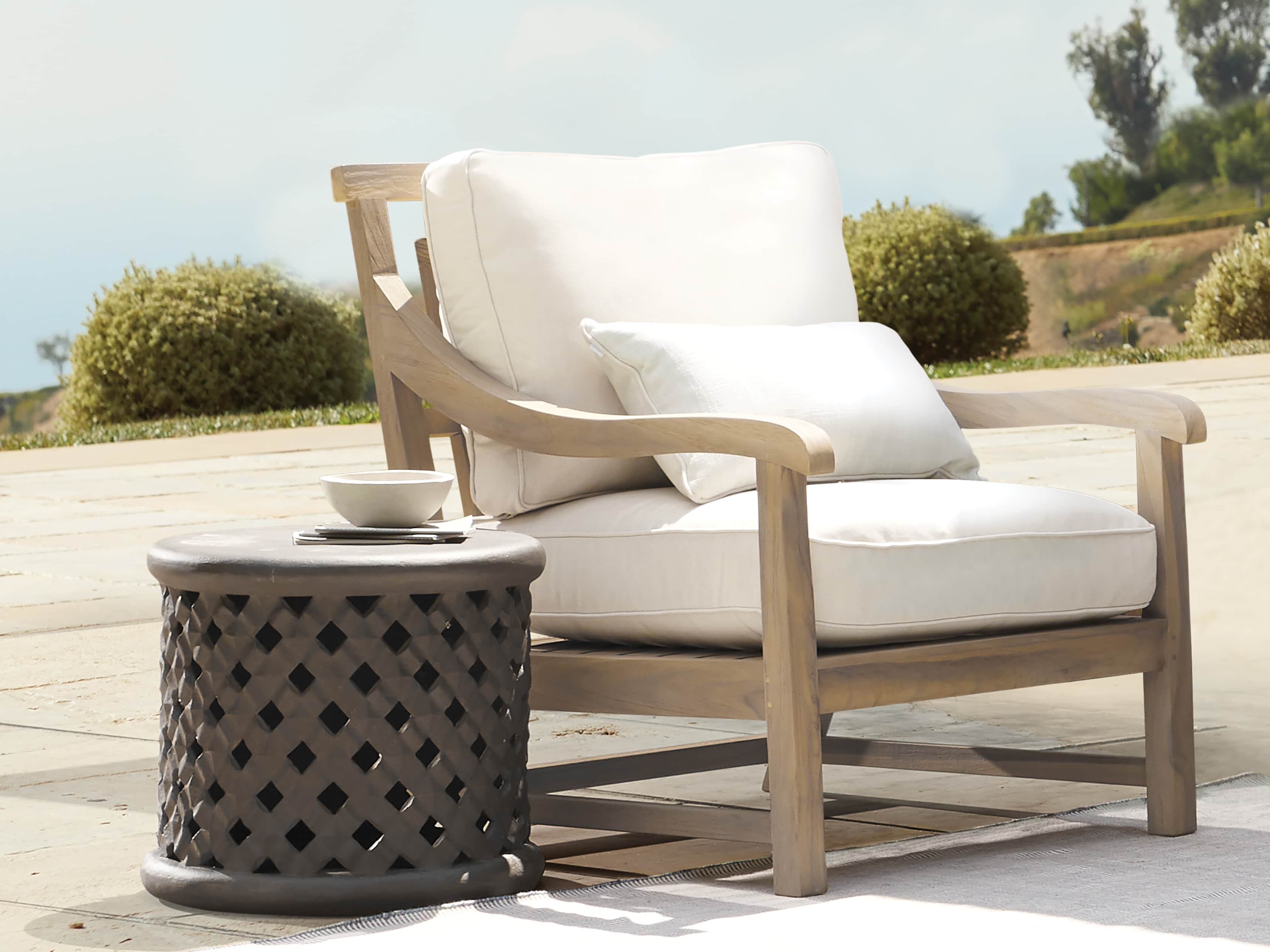 Naples Outdoor 22" End Table in Fossil