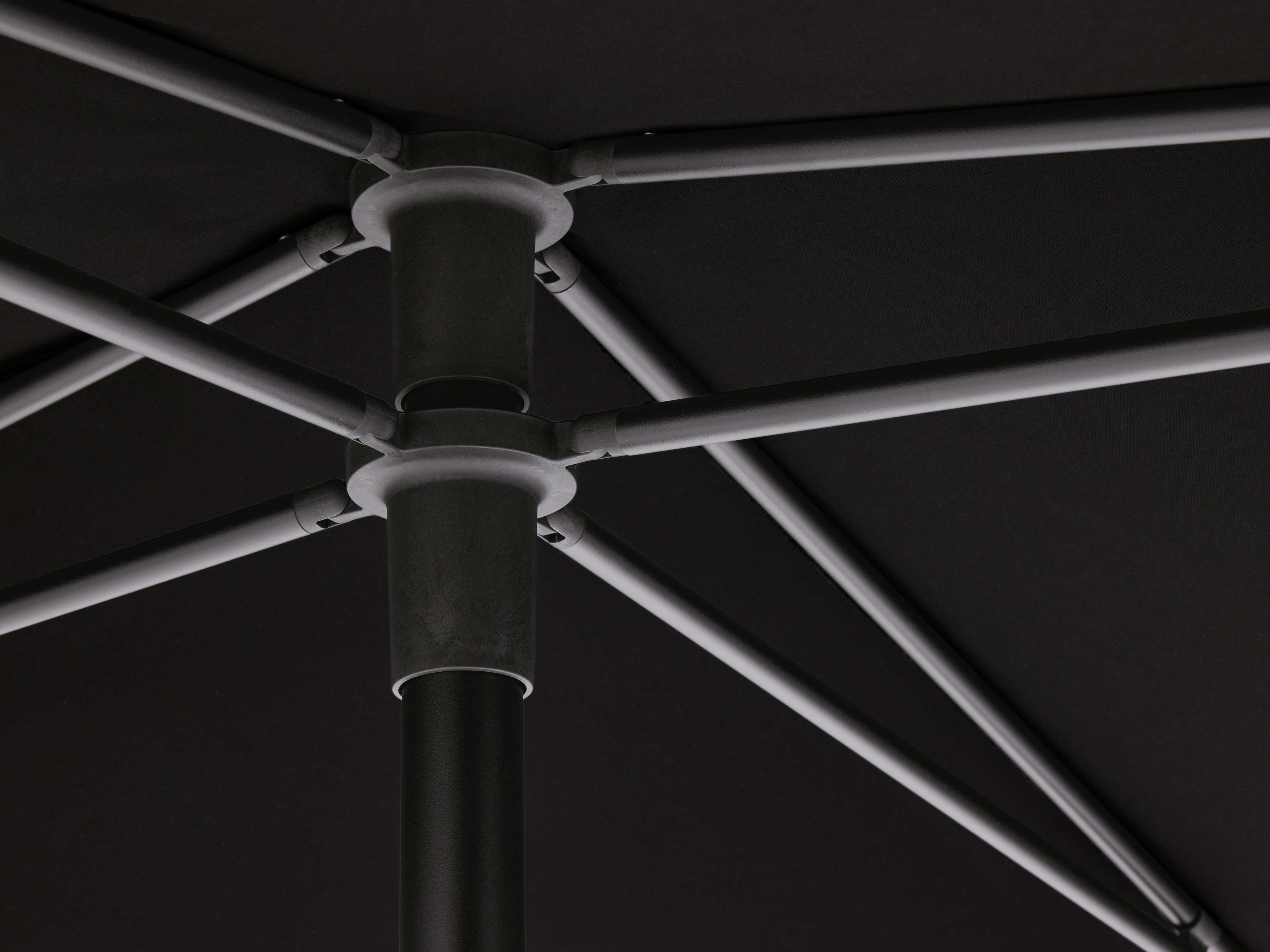 Nata Outdoor Square Umbrella in Black