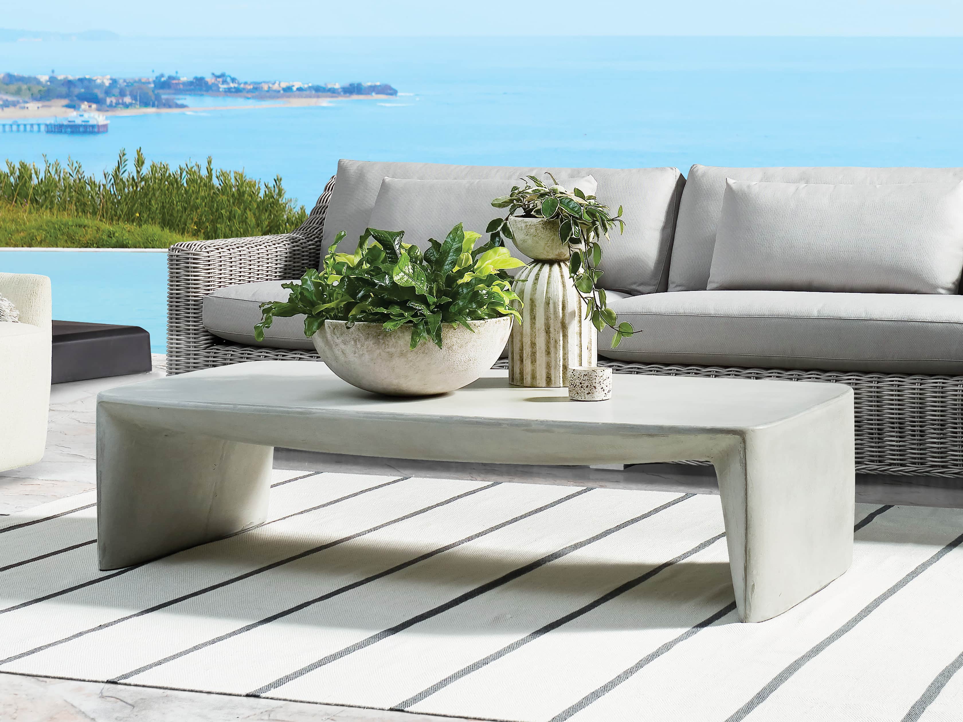 Nueva Outdoor Coffee Table