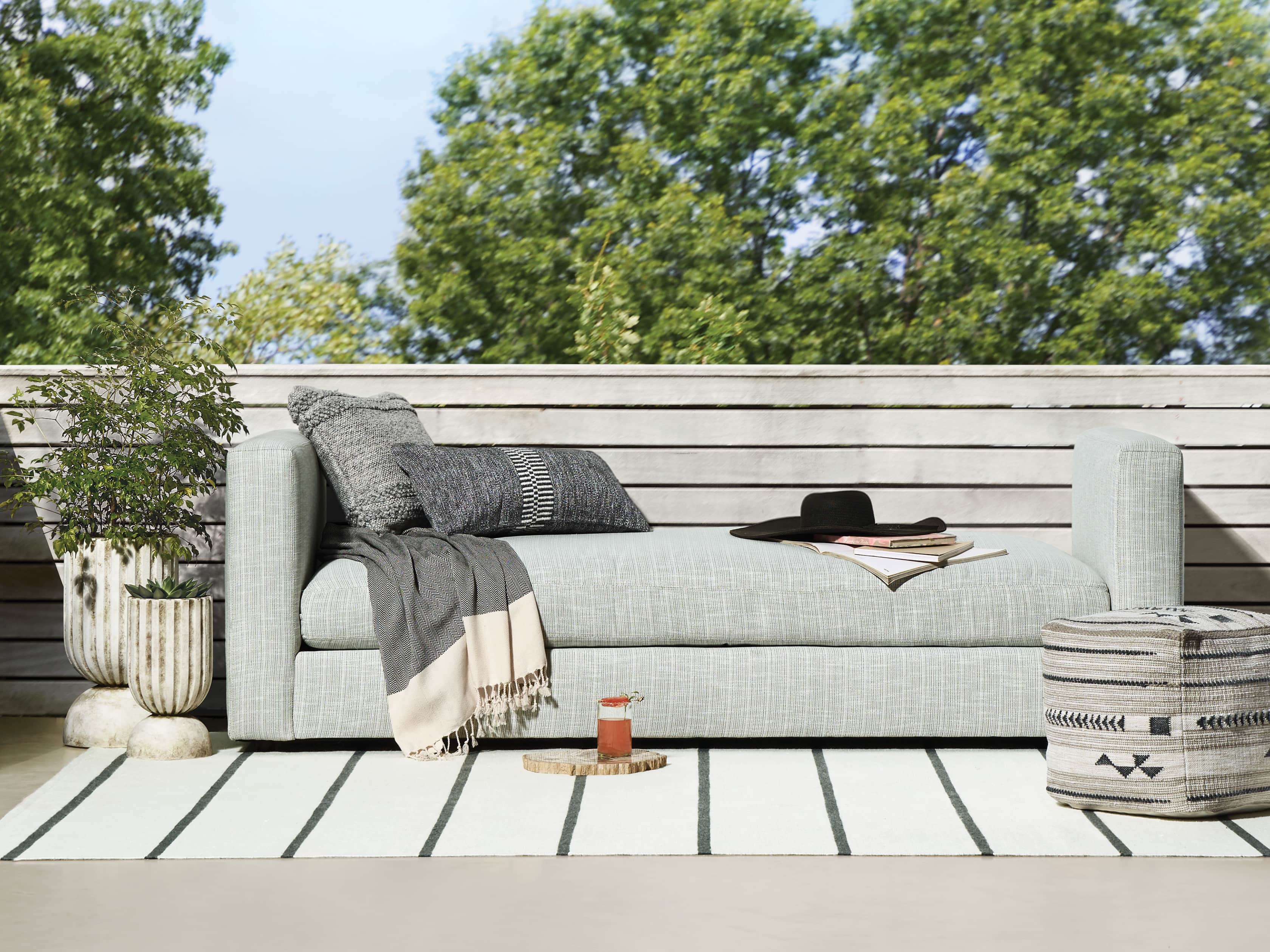 Outdoor Chaise Lounges | Patio Lounge Chairs | Arhaus