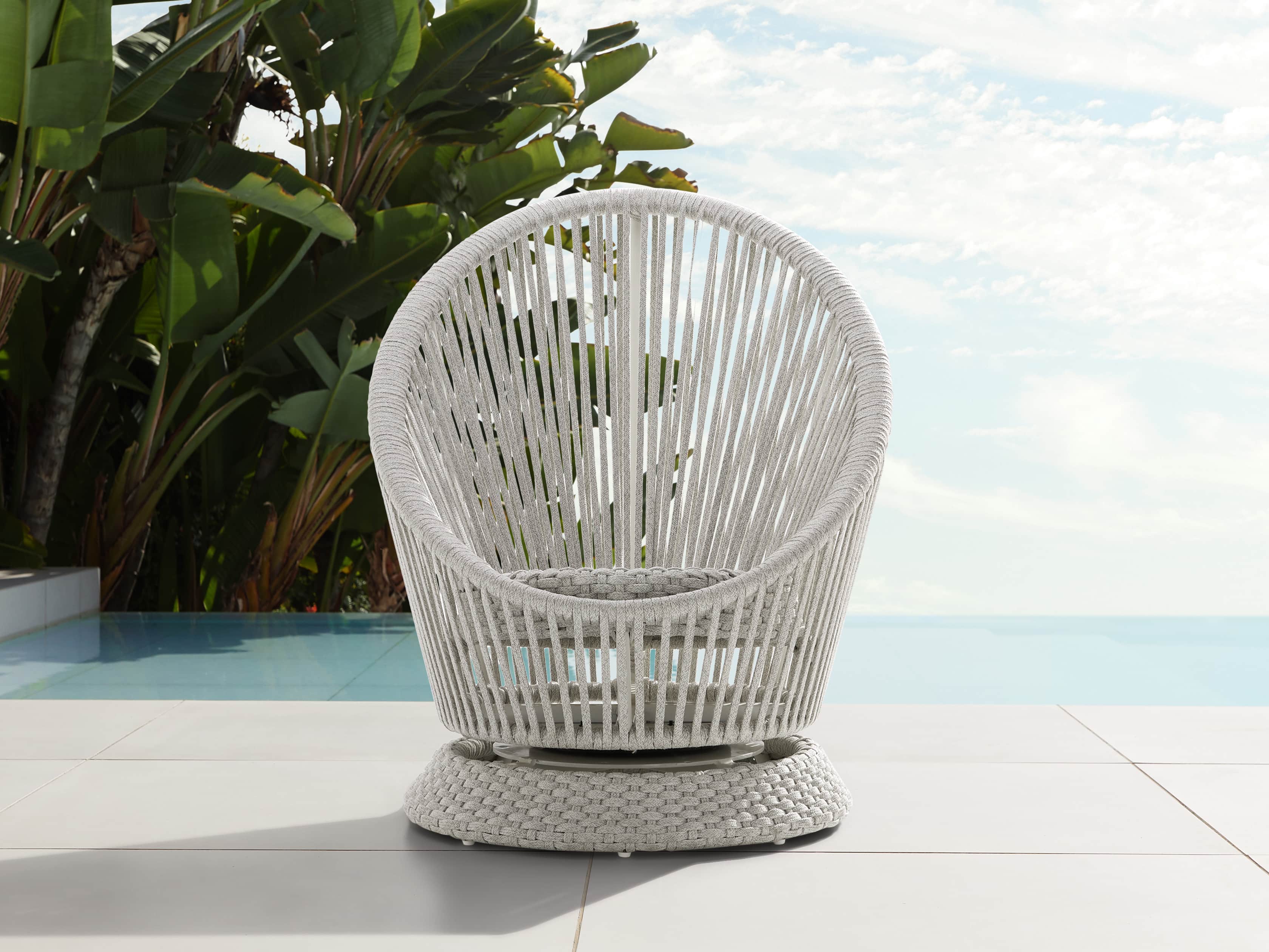 Sevilla Outdoor 34" Swivel Chair in White
