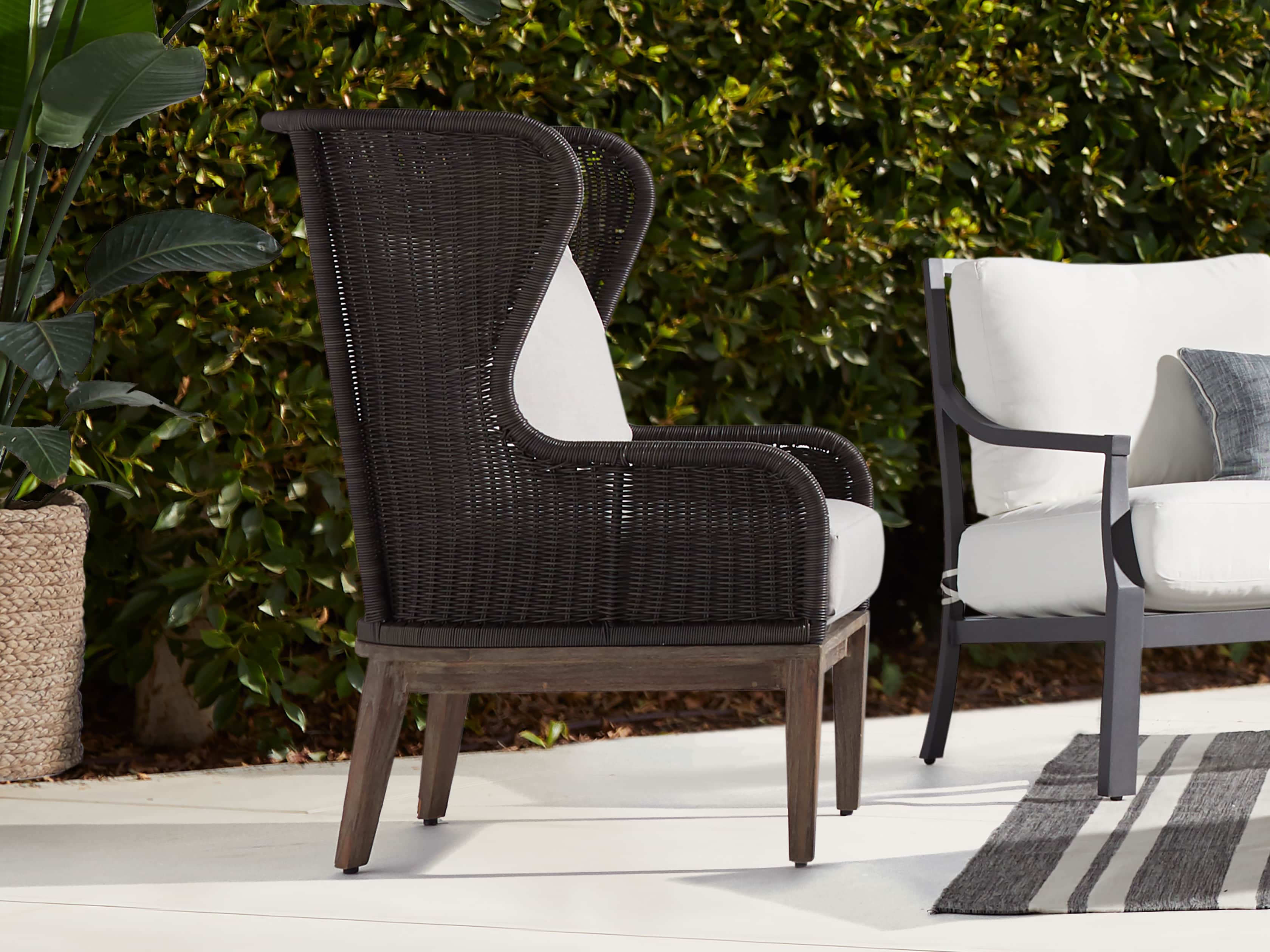 Sofia Outdoor 35" Lounge Chair