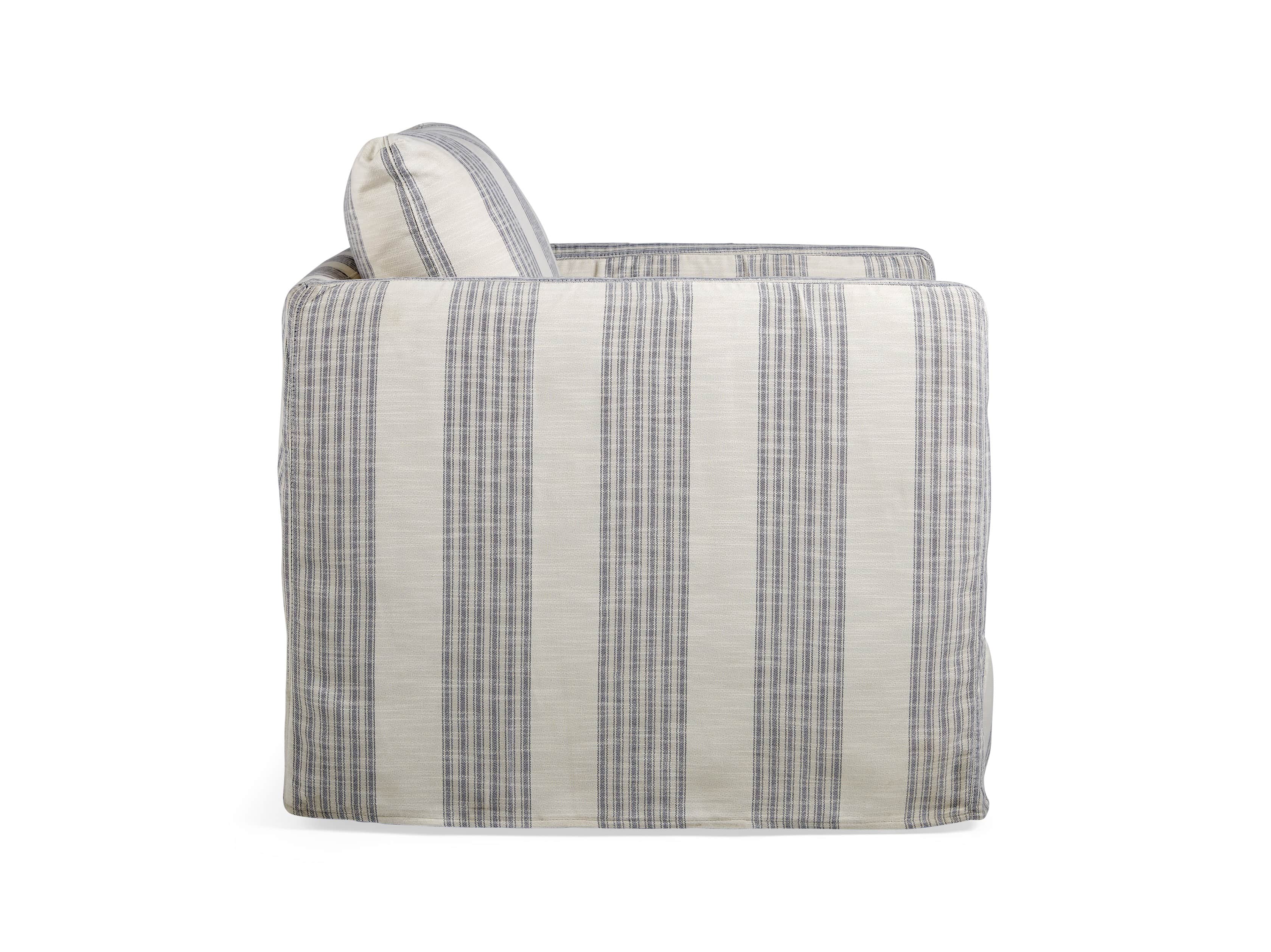 Spinnaker Outdoor 32" Slipcovered Swivel Chair in Surrey Blue