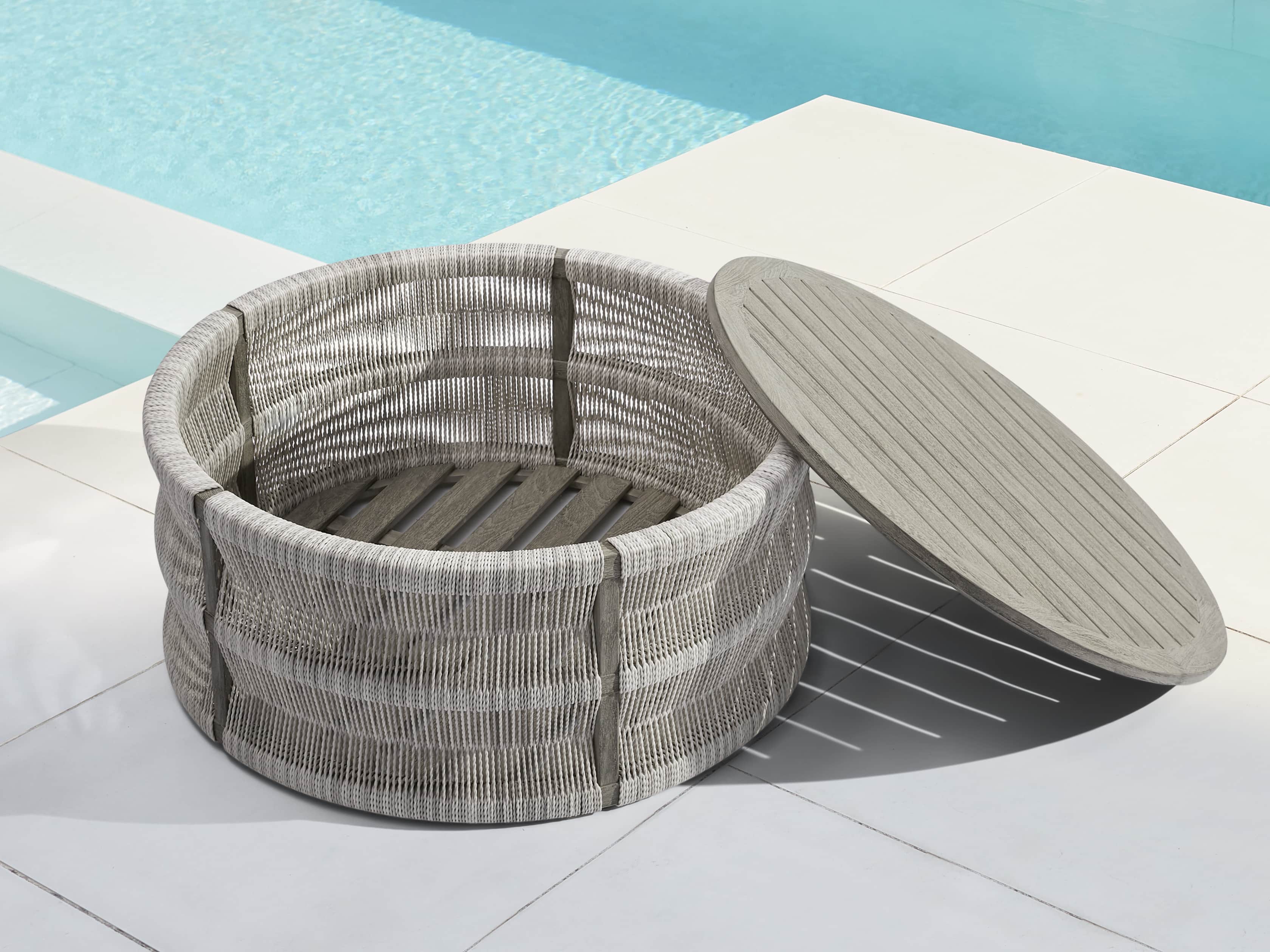 Tulum Outdoor 36" Storage Coffee Table in White