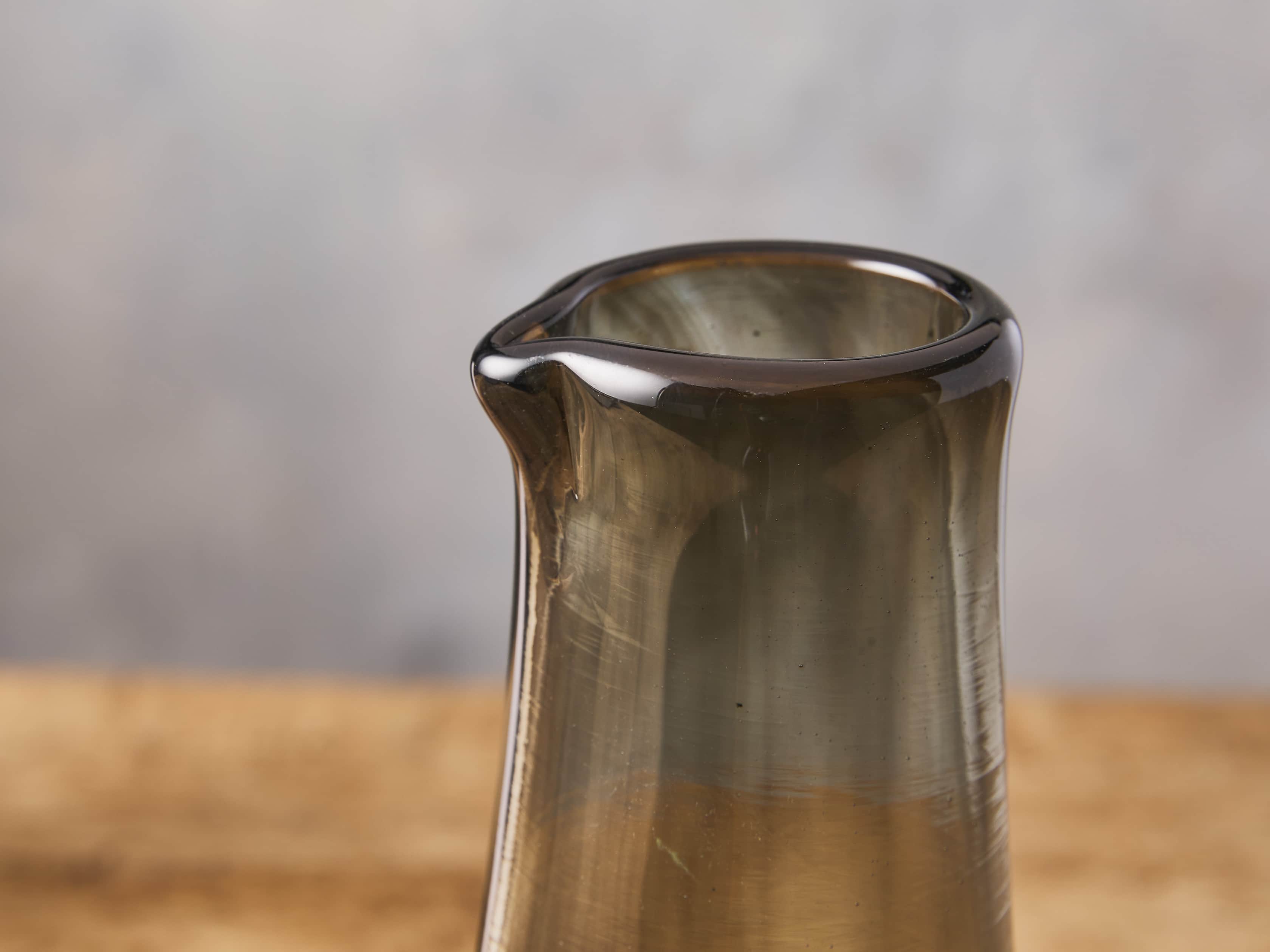 Boule Carafe, slide 3 of 5