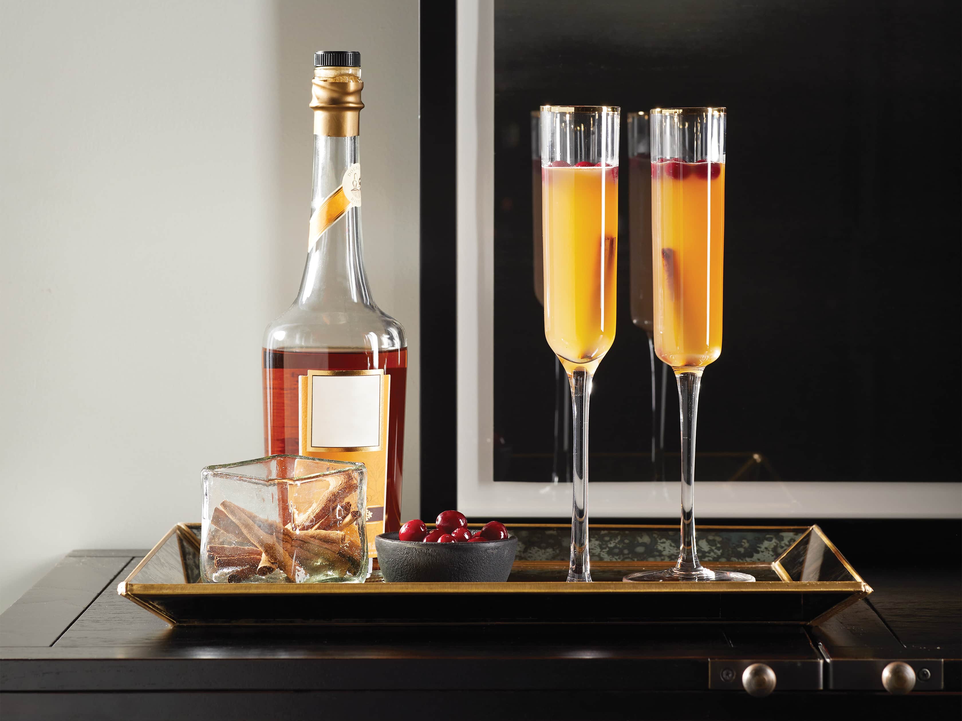 Gold Rimmed Champagne Flutes (Set of 6), slide 4 of 5