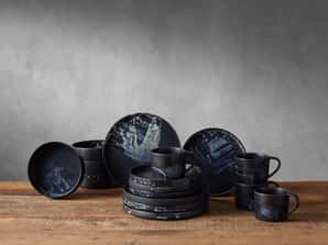Naka Dinner Set with Cereal Bowls in Black (Set of 16)