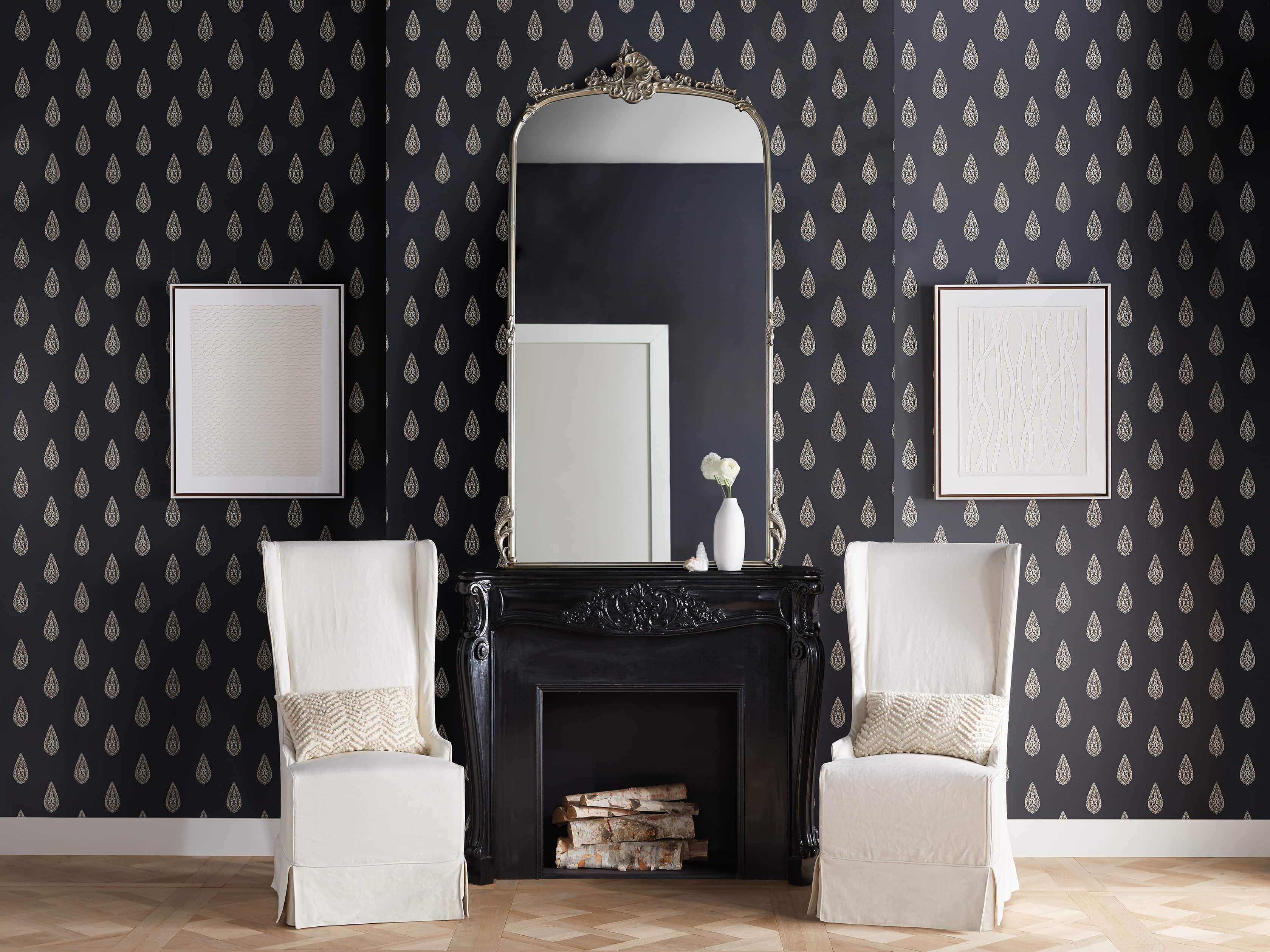 Golden Buta Wallpaper in Black, slide 3 of 4