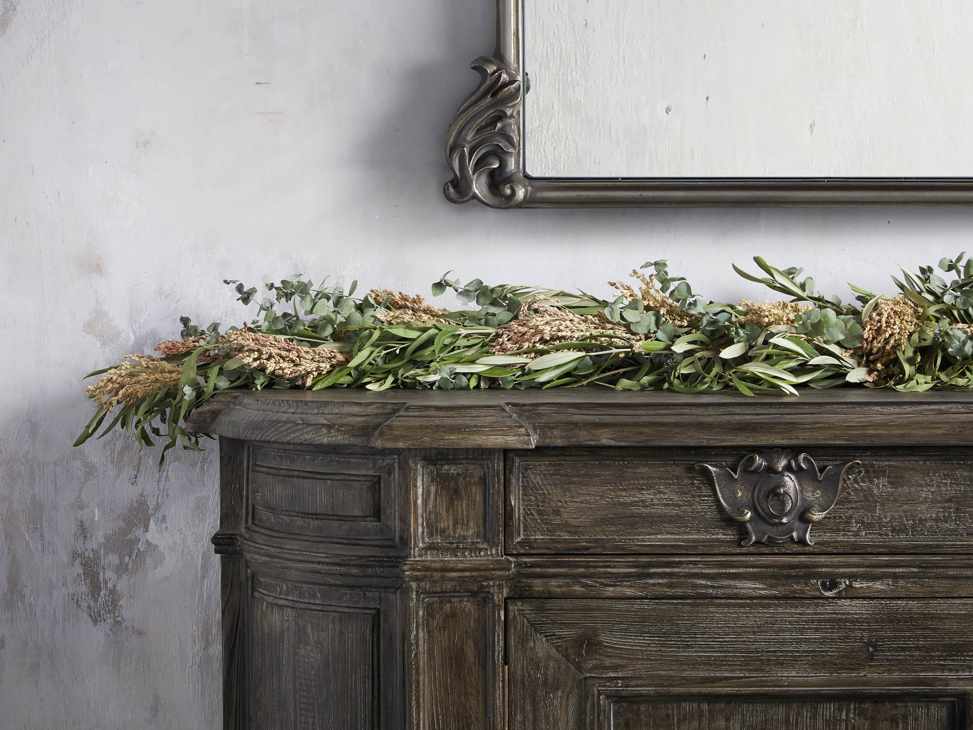 Fresh Olive & Eucalyptus Garland, slide 2 of 4