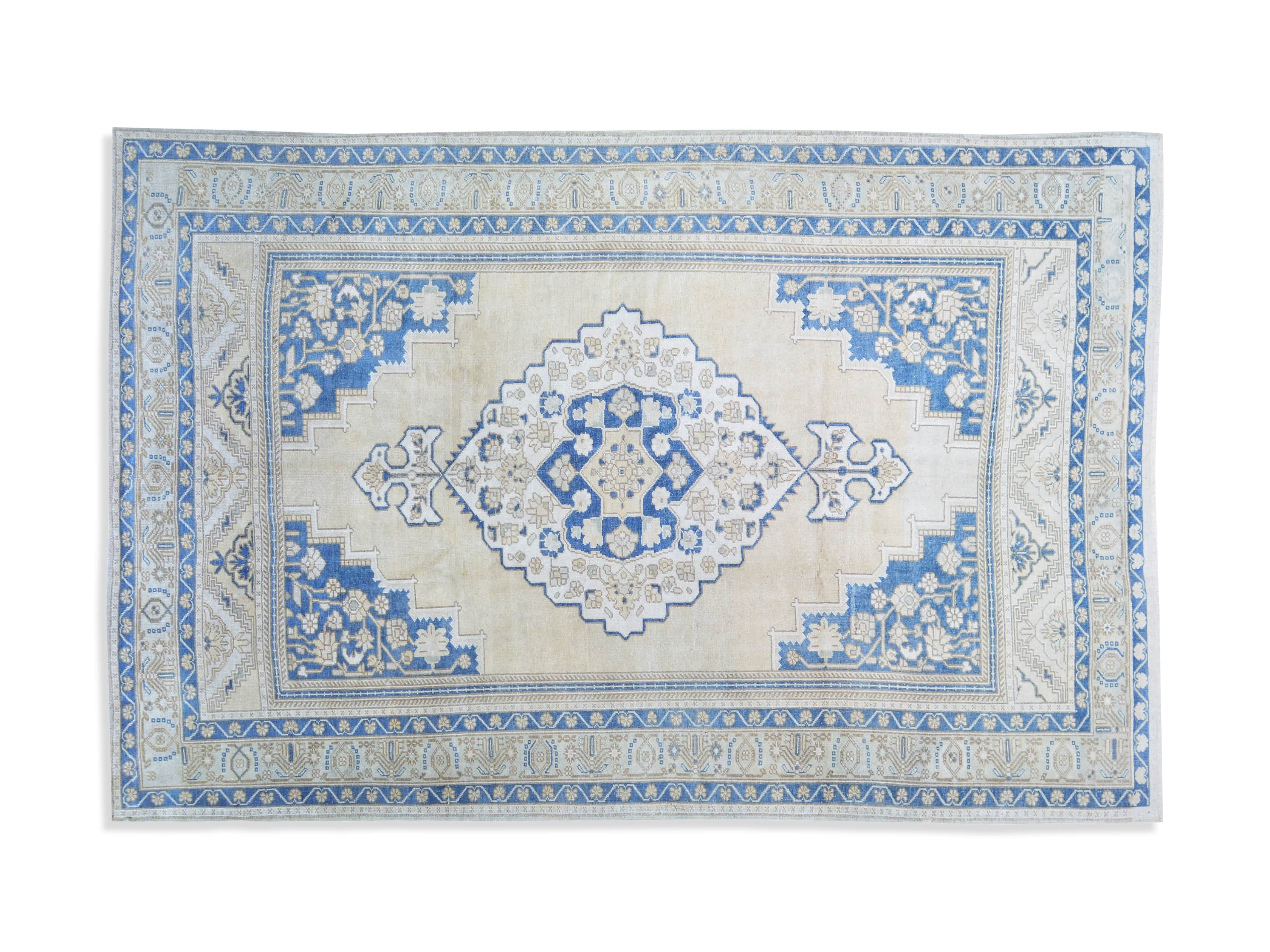 One of a Kind 6'6" x 9'10" Vintage Turkish Oushak Rug, slide 4 of 4