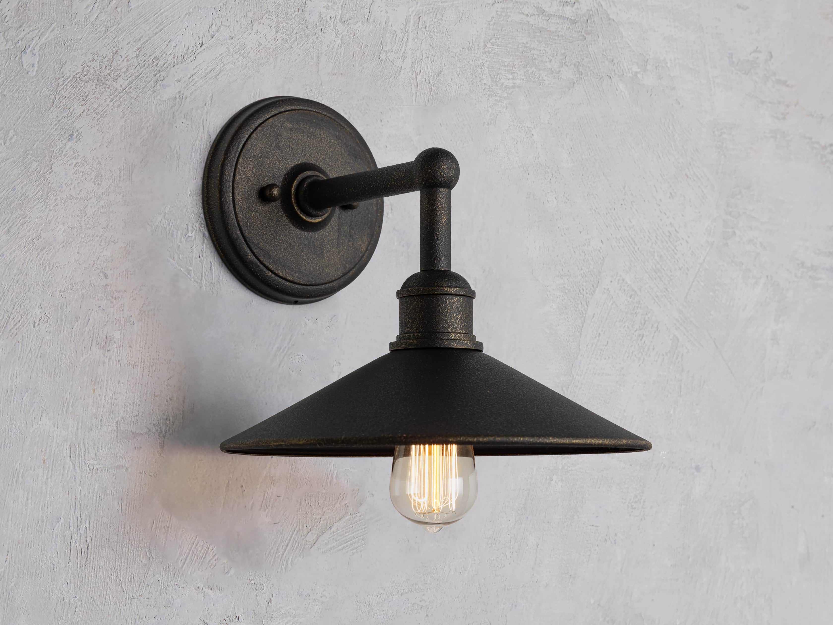 Halifax Outdoor Wall Sconce – Arhaus