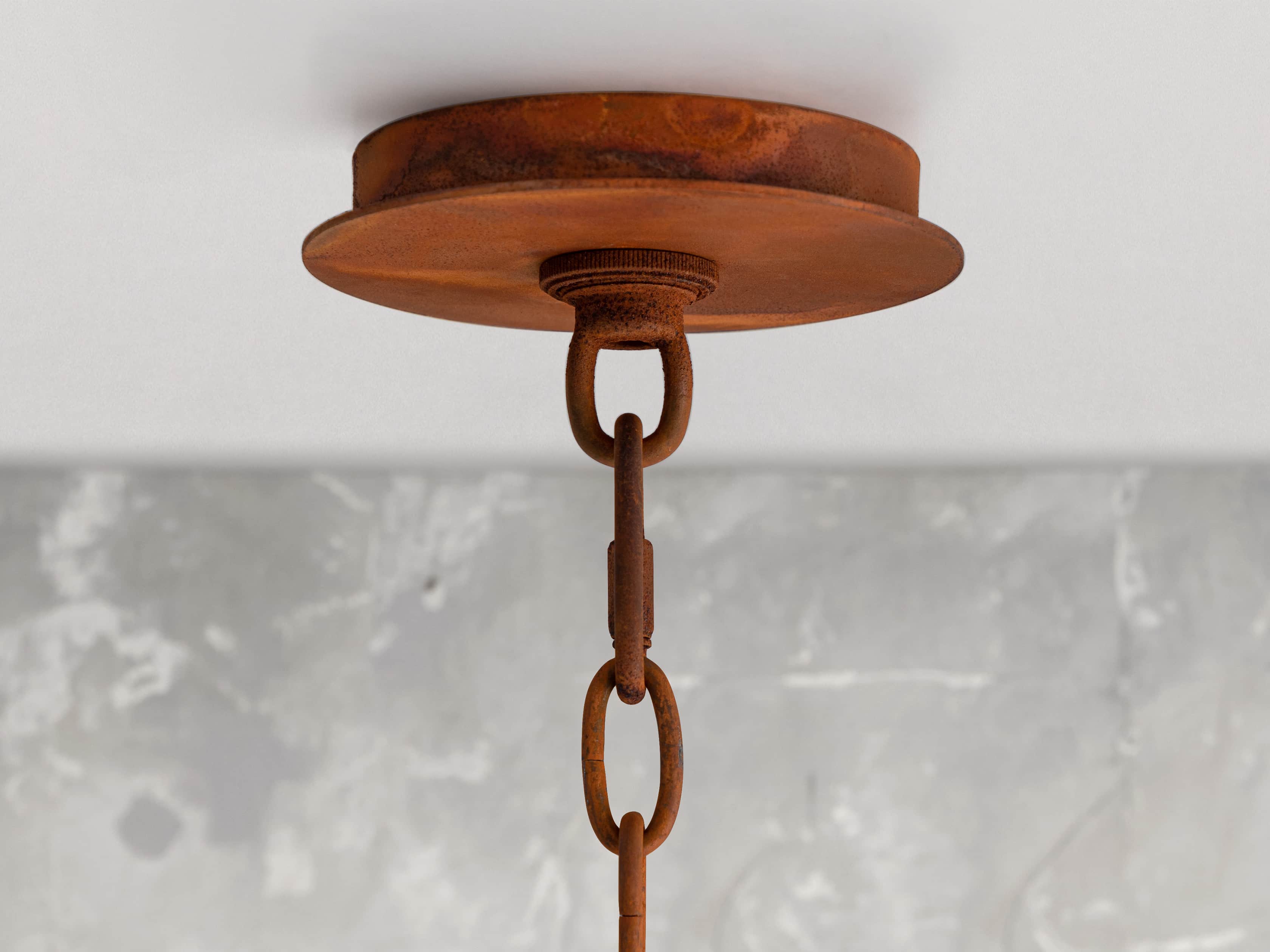Hugh Pendant, slide 3 of 4