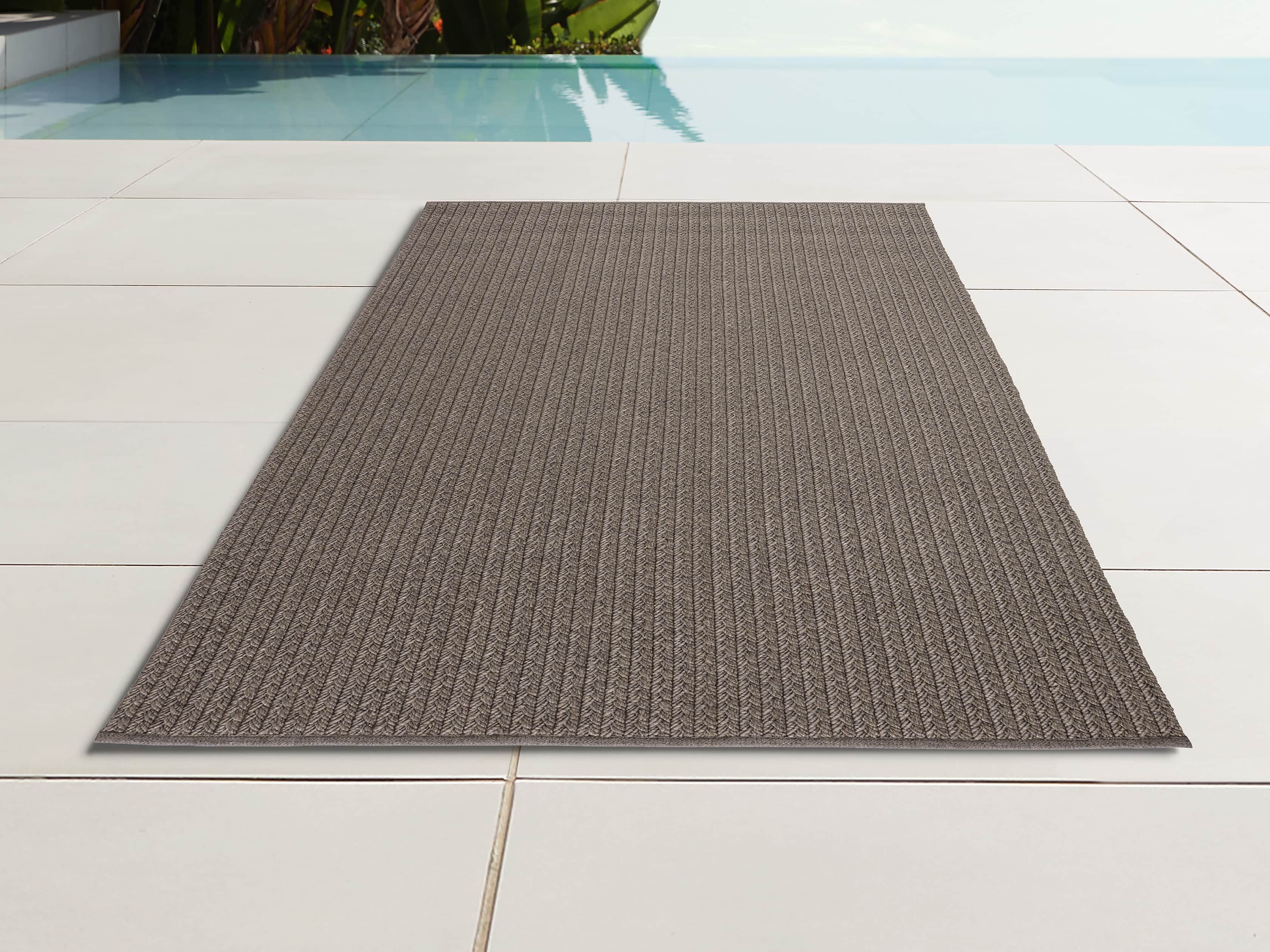 4' x 6' Manor Brown Outdoor Rug, slide 1 of 2